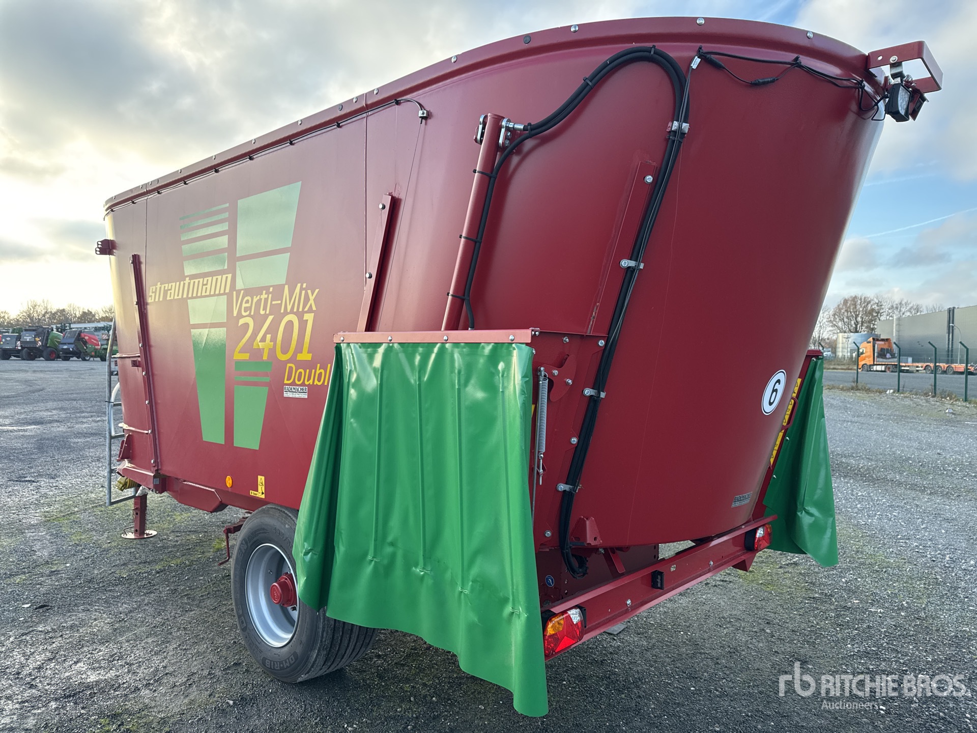 General Appearance with Bild, Ecke hinten links