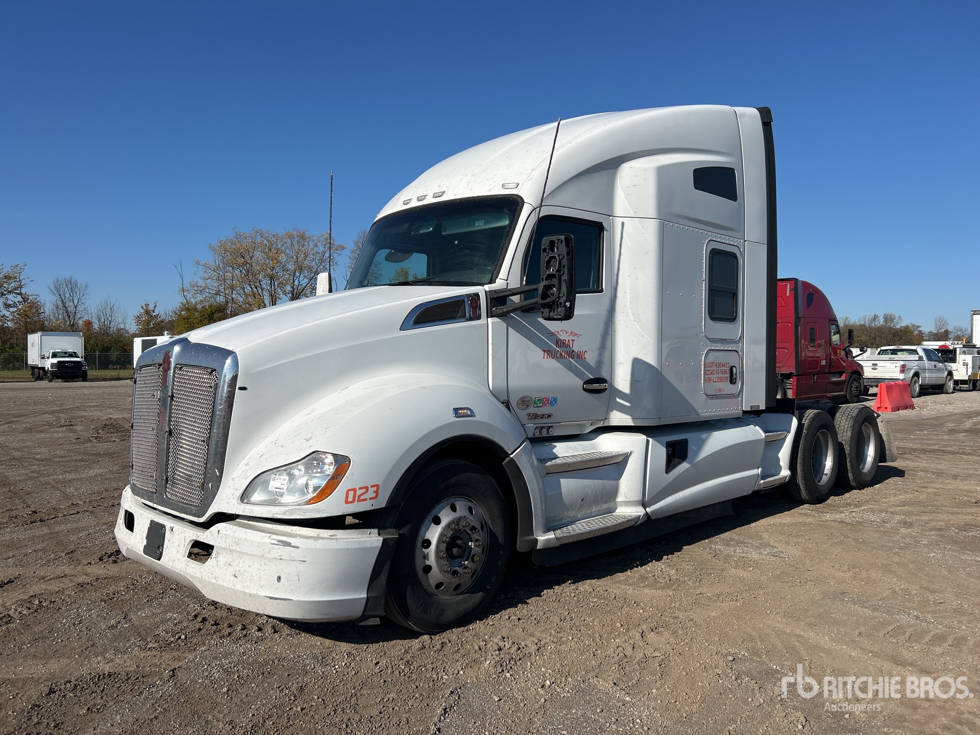 General Appearance with Picture, Left Front Corner