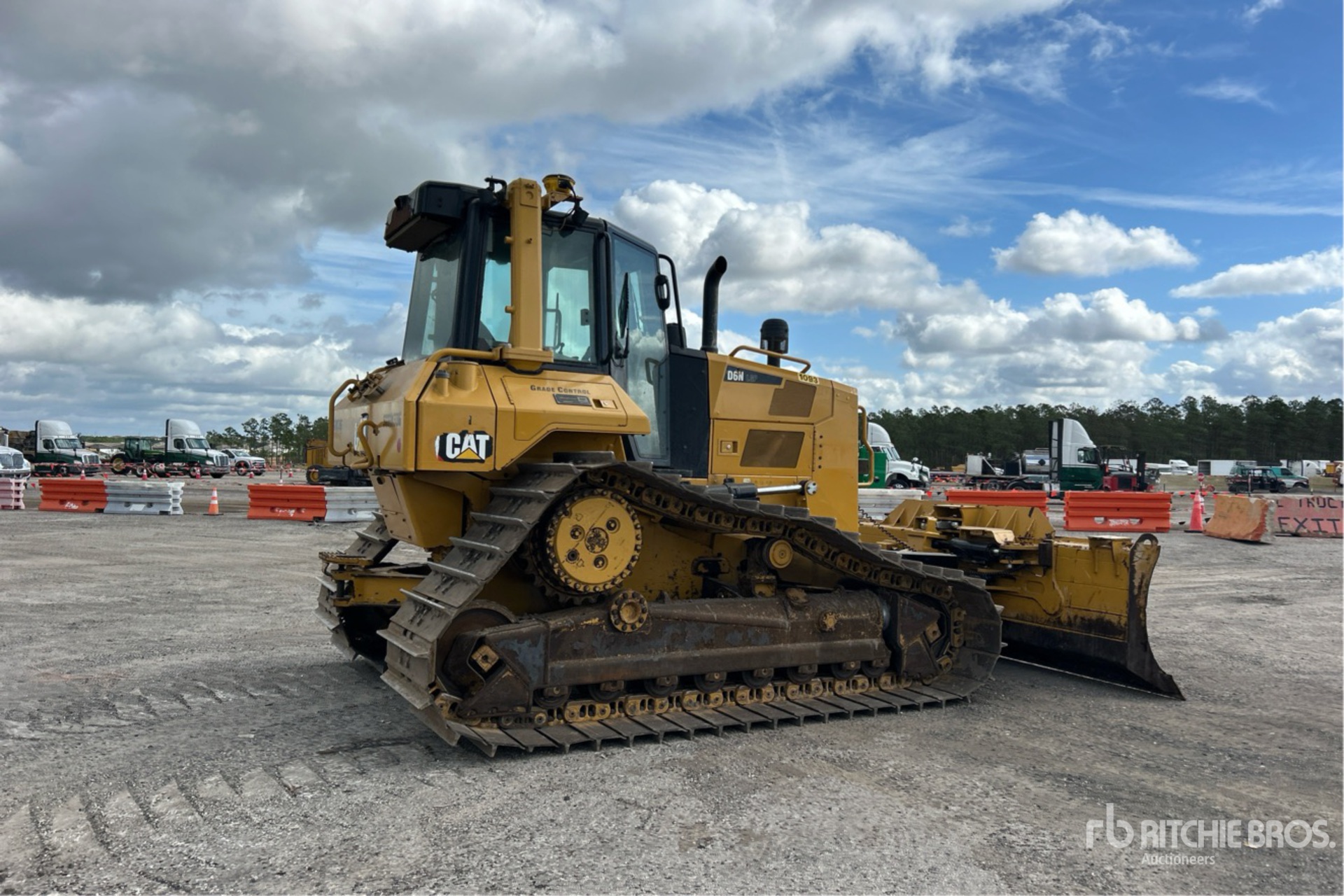 General Appearance with Image, coin arrière droit