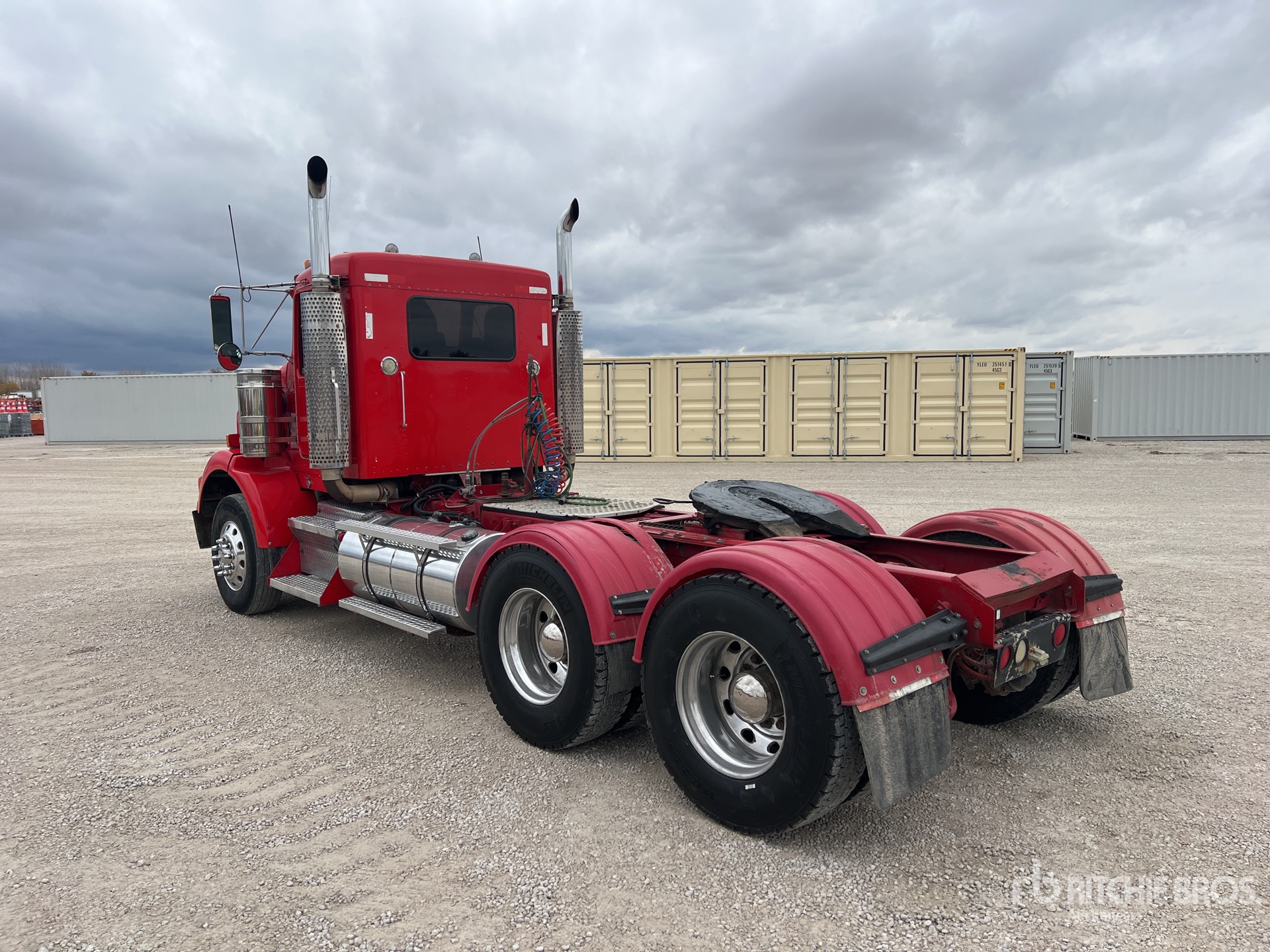 General Appearance with Bild, Ecke hinten links