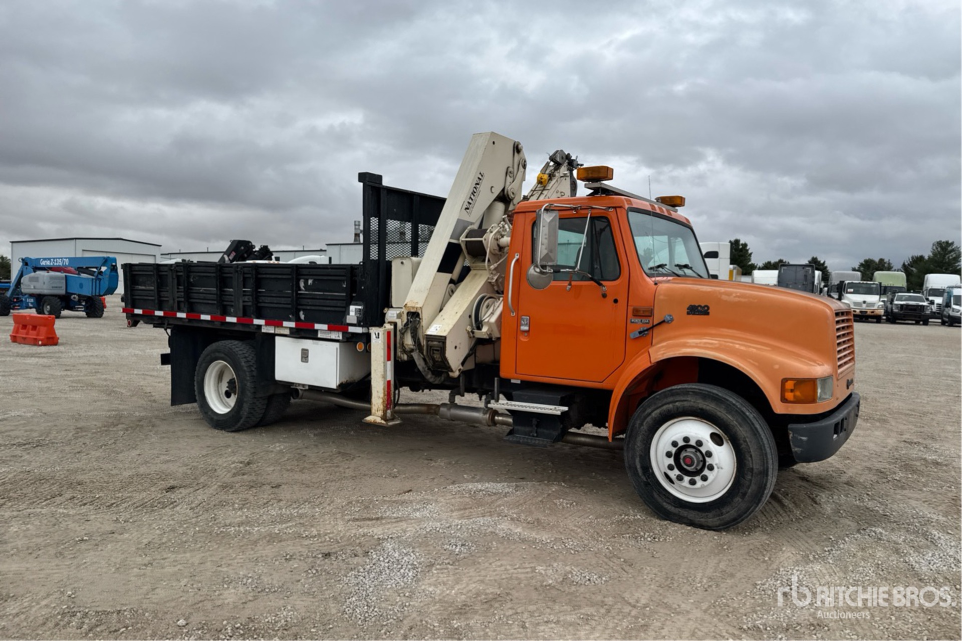 General Appearance with Picture, Right Front Corner