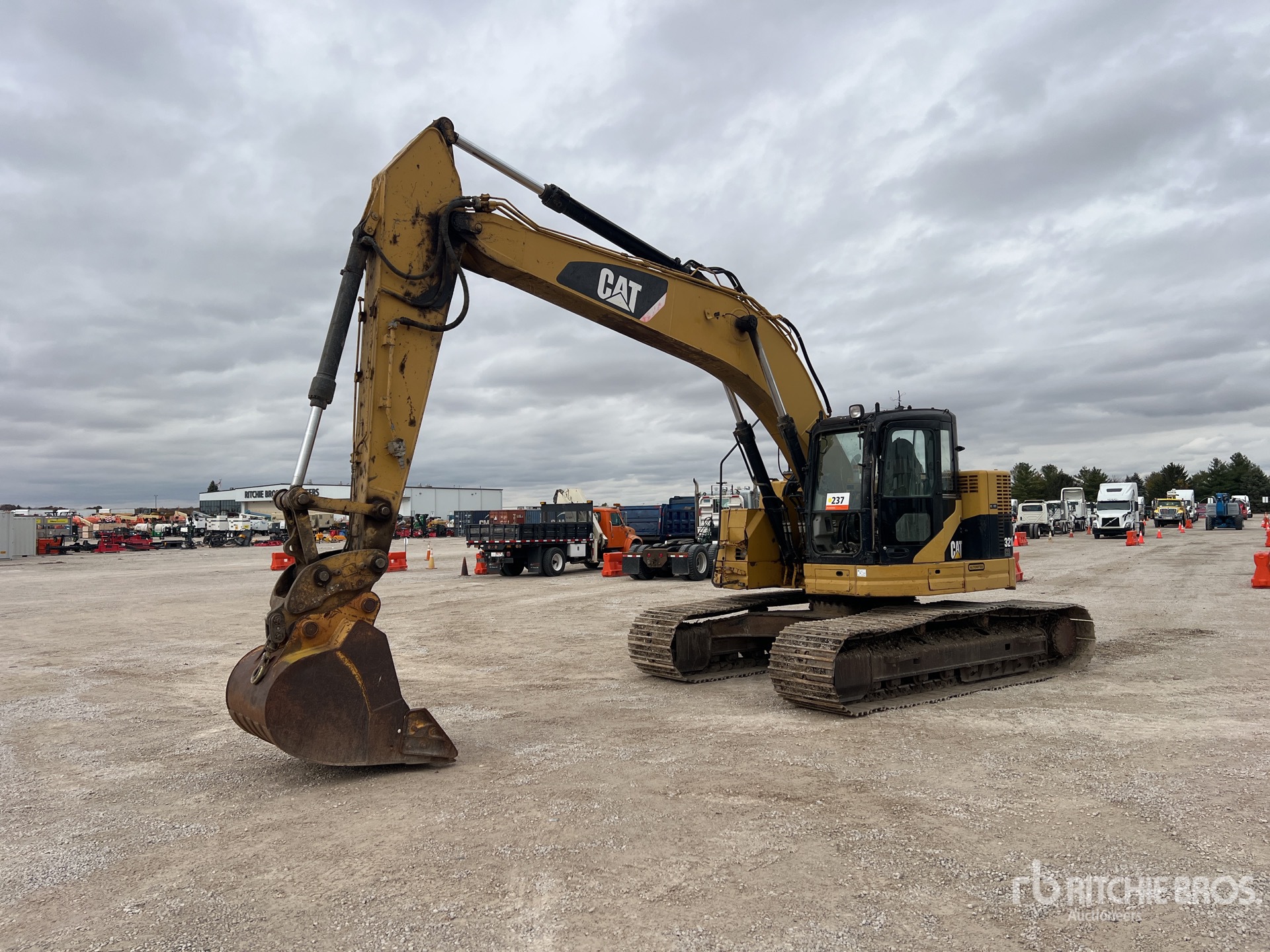 General Appearance with Featured Photo