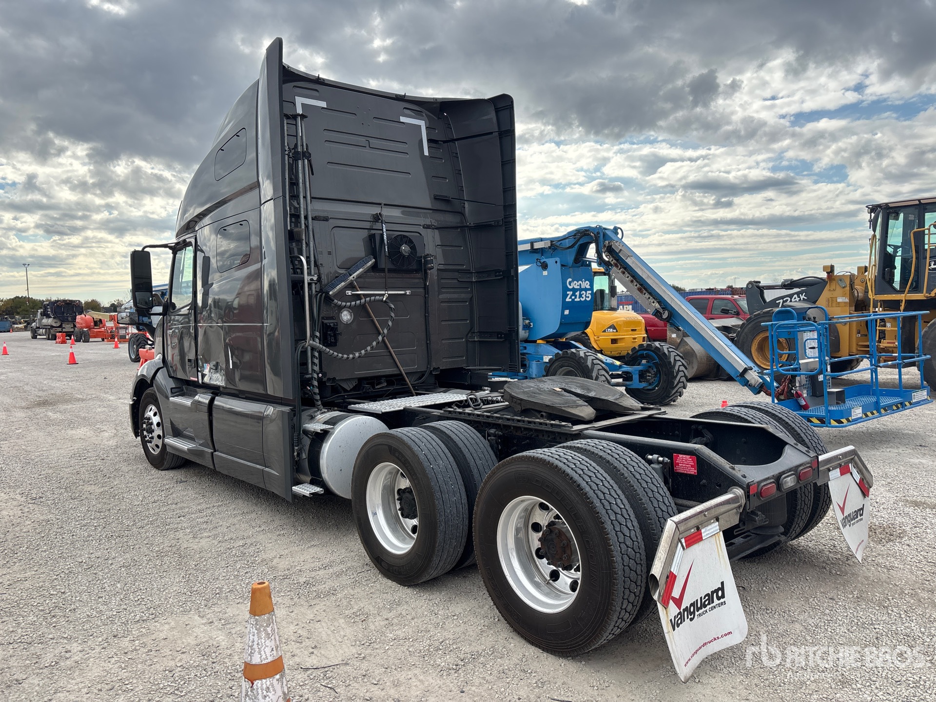 General Appearance with Imagen: esquina trasera izquierda