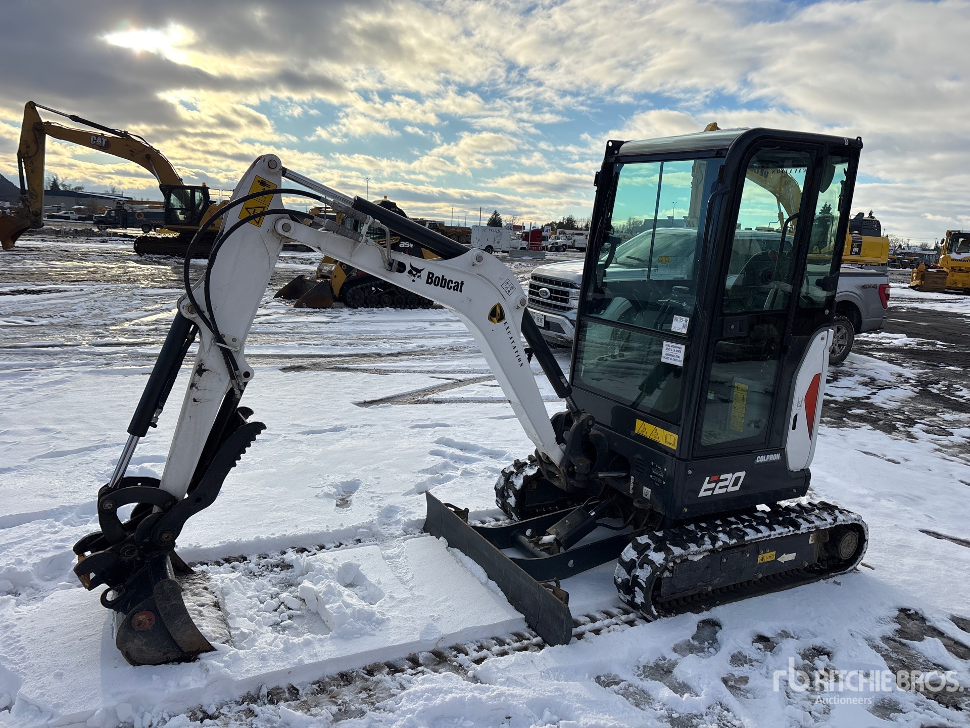 General Appearance with Featured Photo