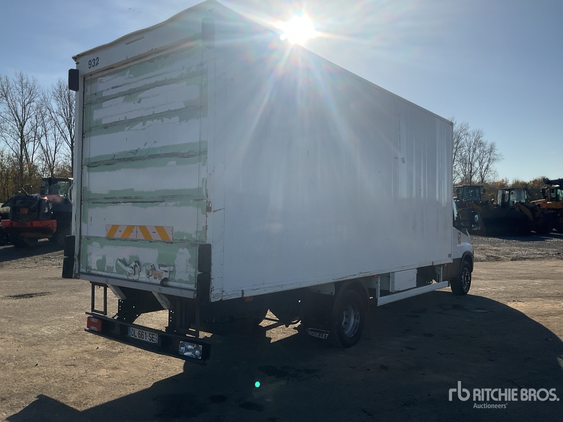 General Appearance with Imagen: esquina trasera derecha