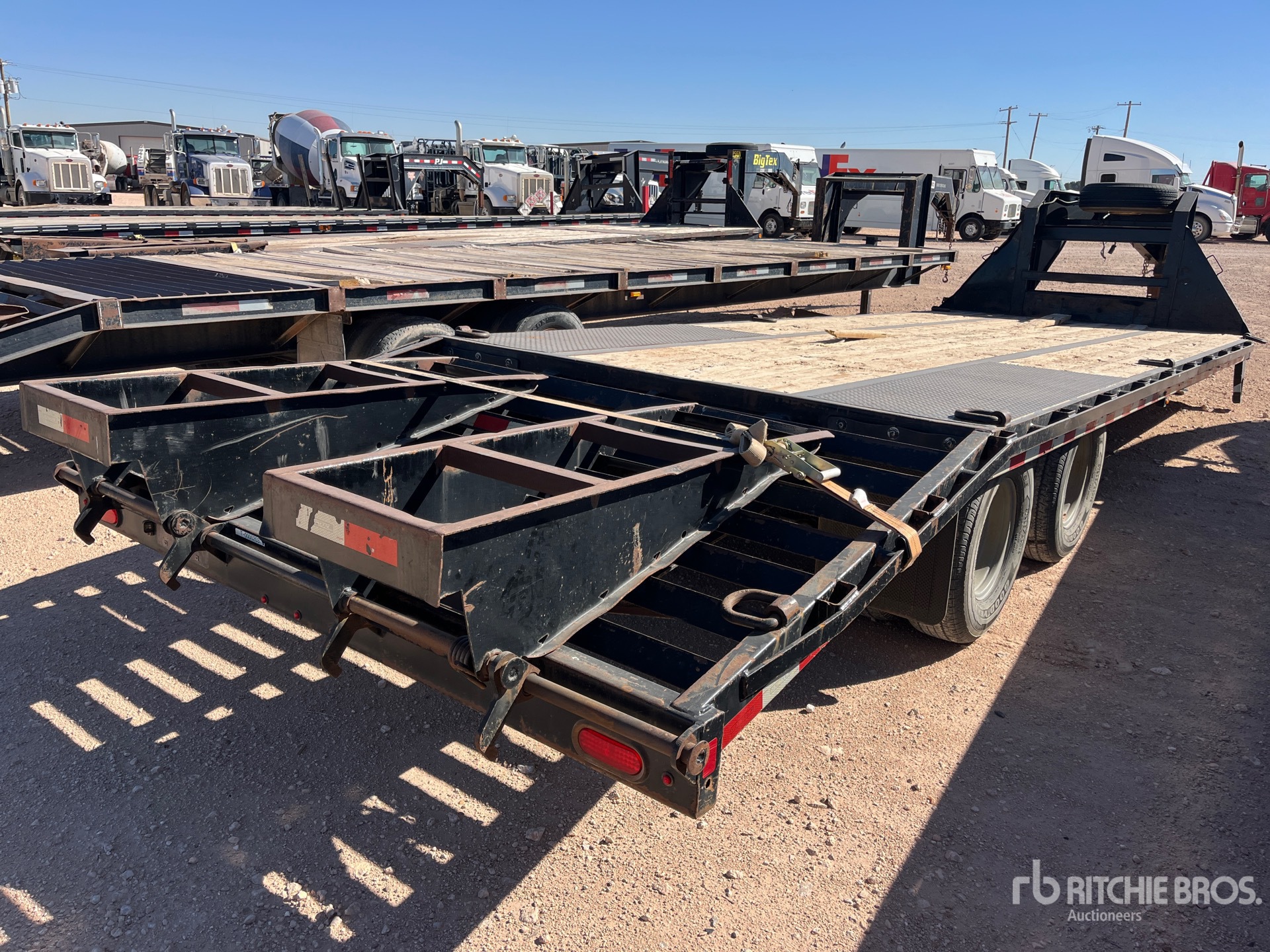 Aspect général with Image, coin arrière droit