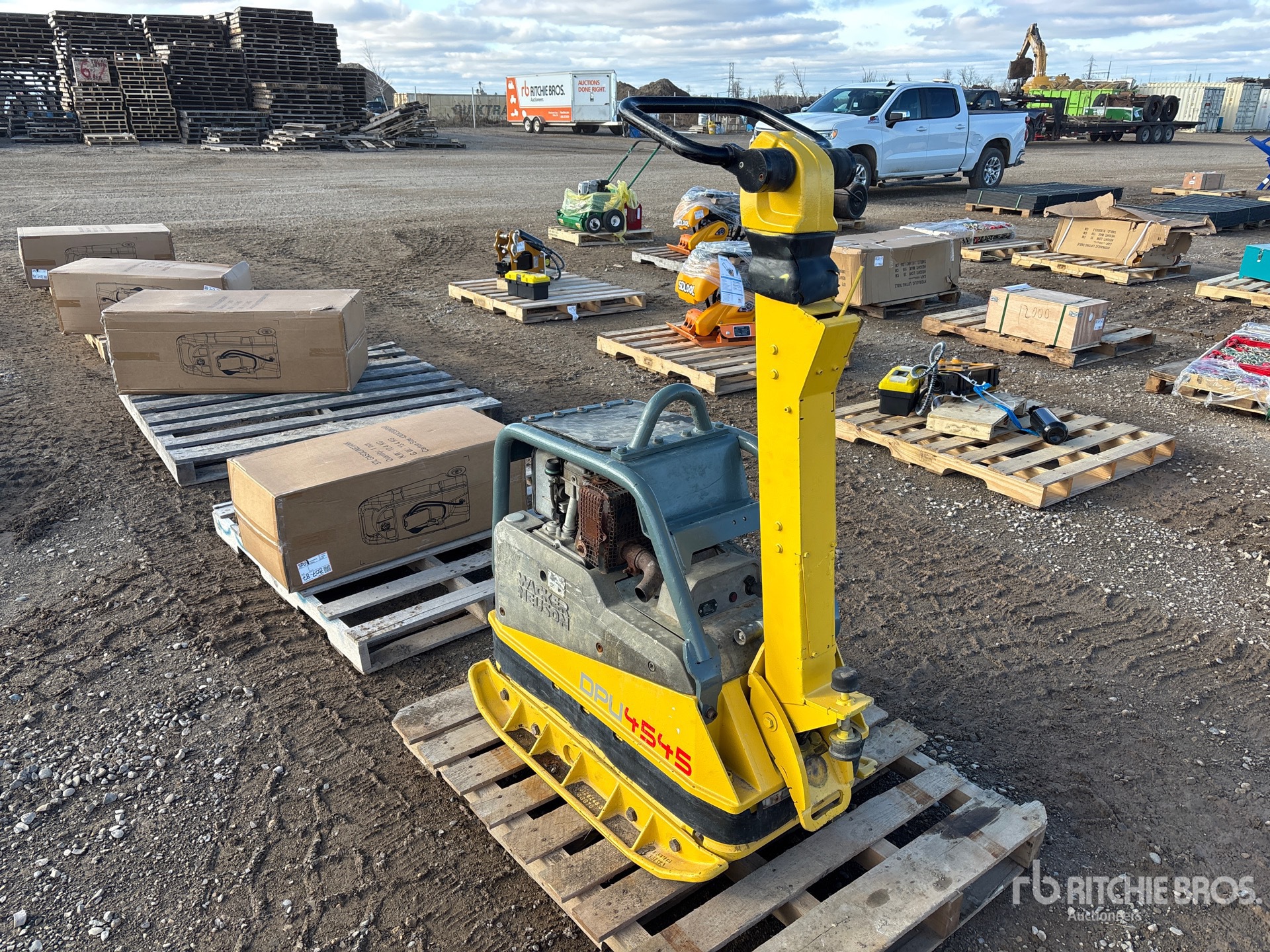 General Appearance with Imagen: esquina trasera derecha