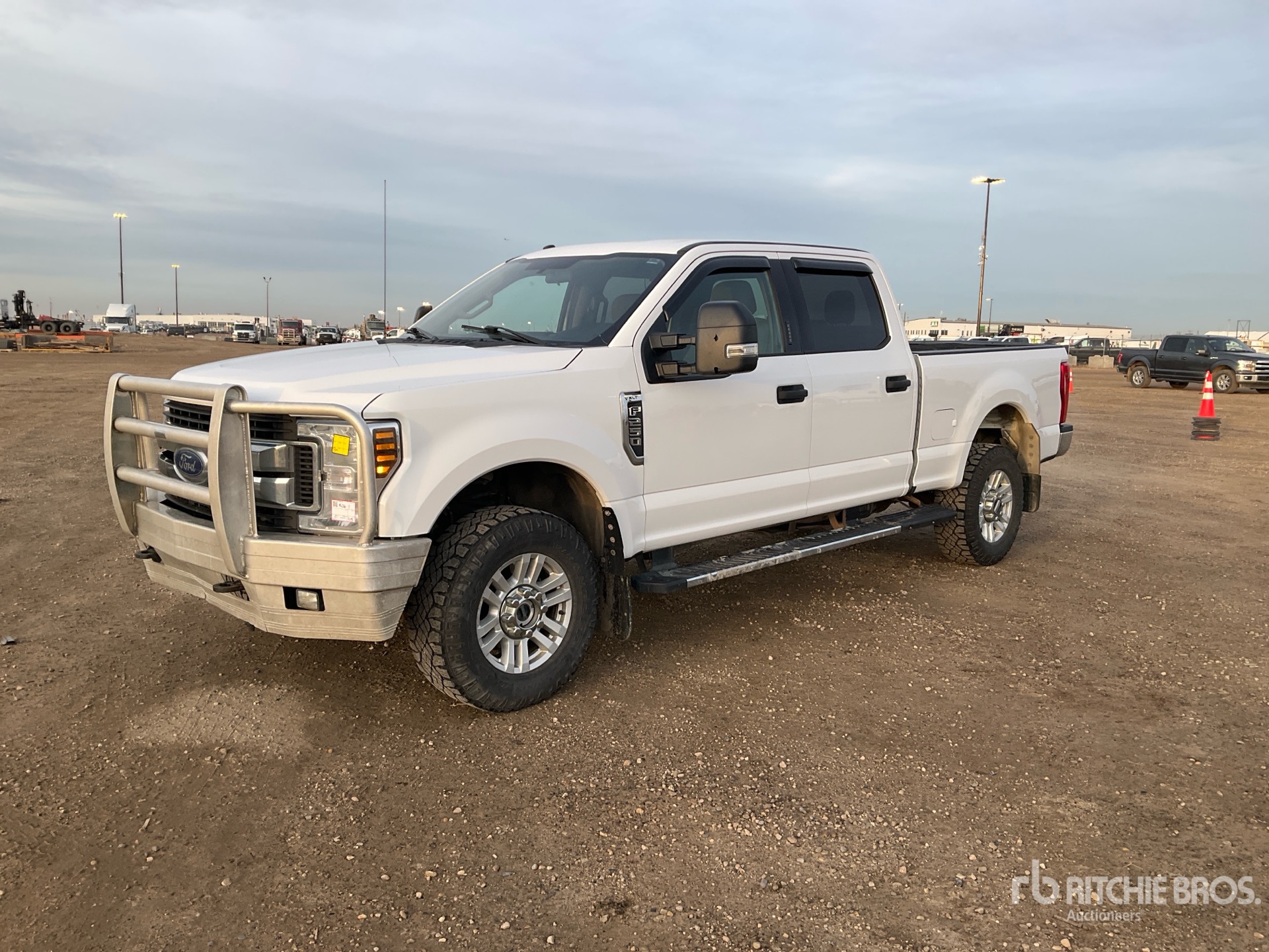 Aspect général with Image, coin avant gauche