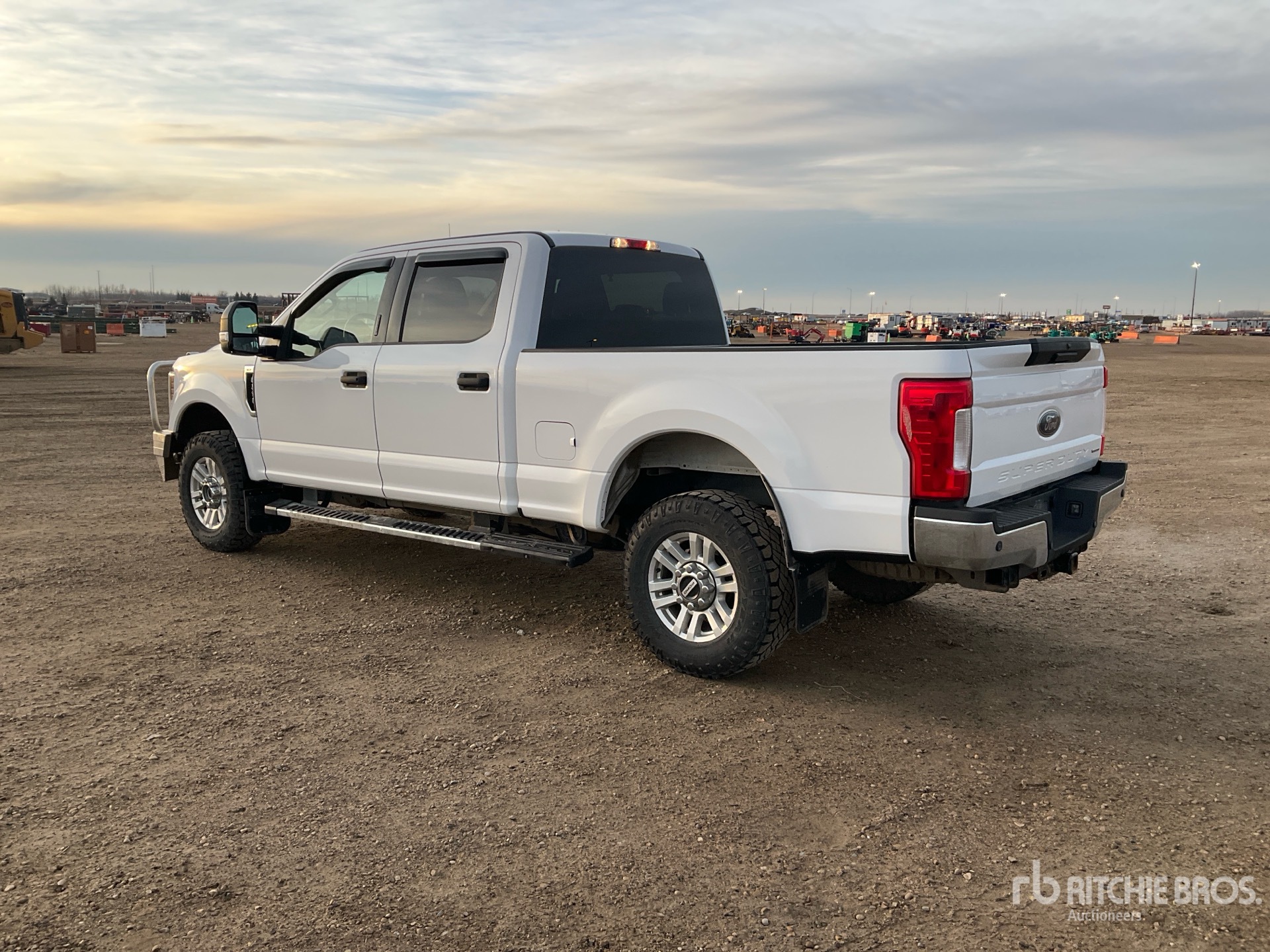 Aspect général with Image, coin arrière gauche