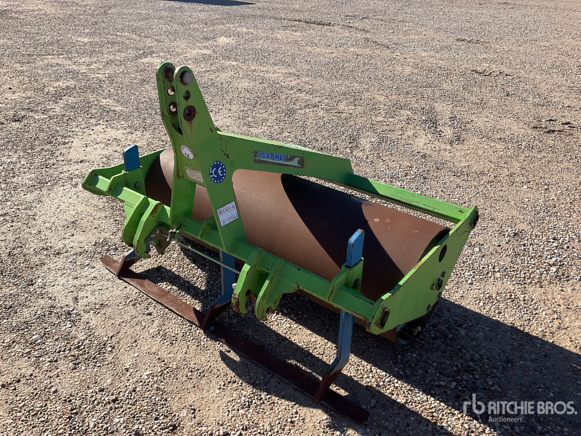 General Appearance with Bild, Ecke vorne links