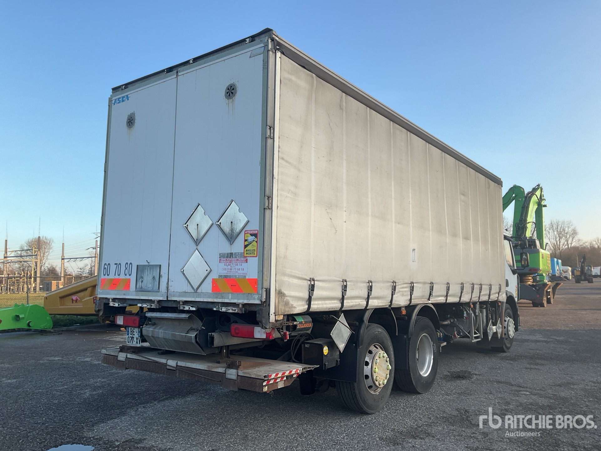 General Appearance with Bild, Ecke hinten rechts