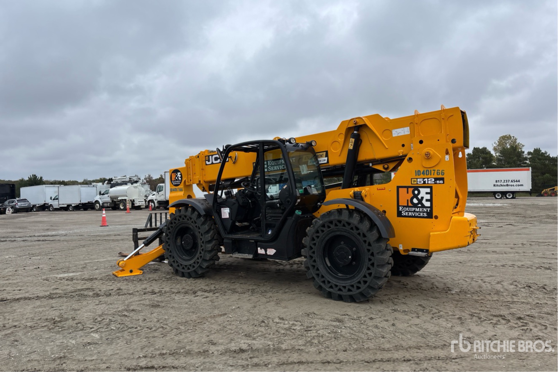 General Appearance with Picture, Left Rear Corner