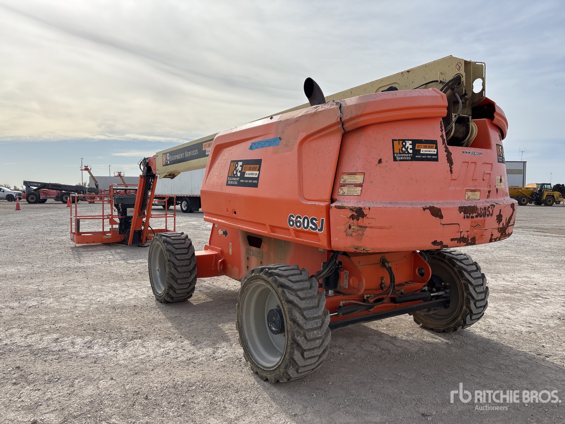 General Appearance with Picture, Left Rear Corner