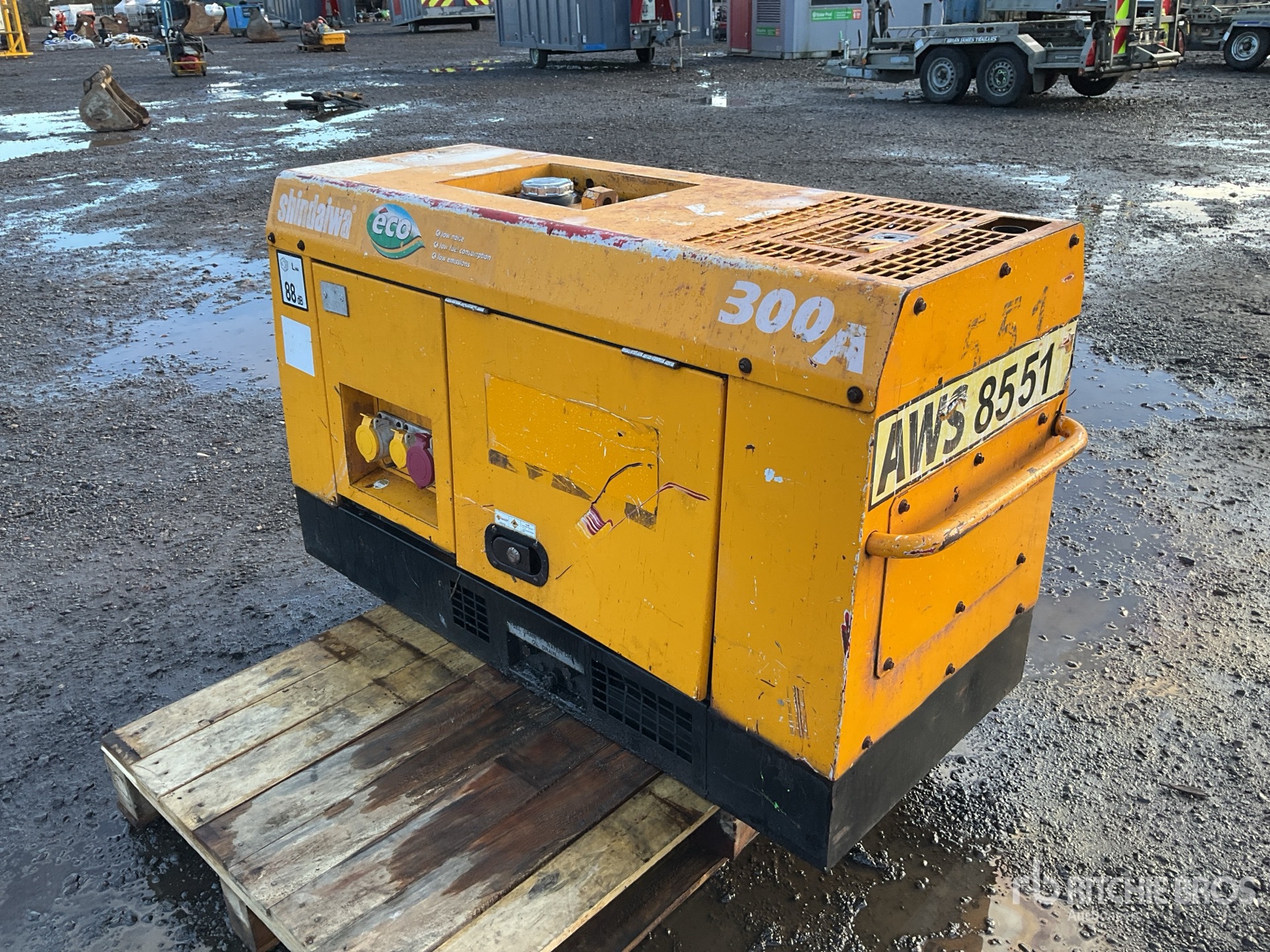 General Appearance with Picture, Right Rear Corner