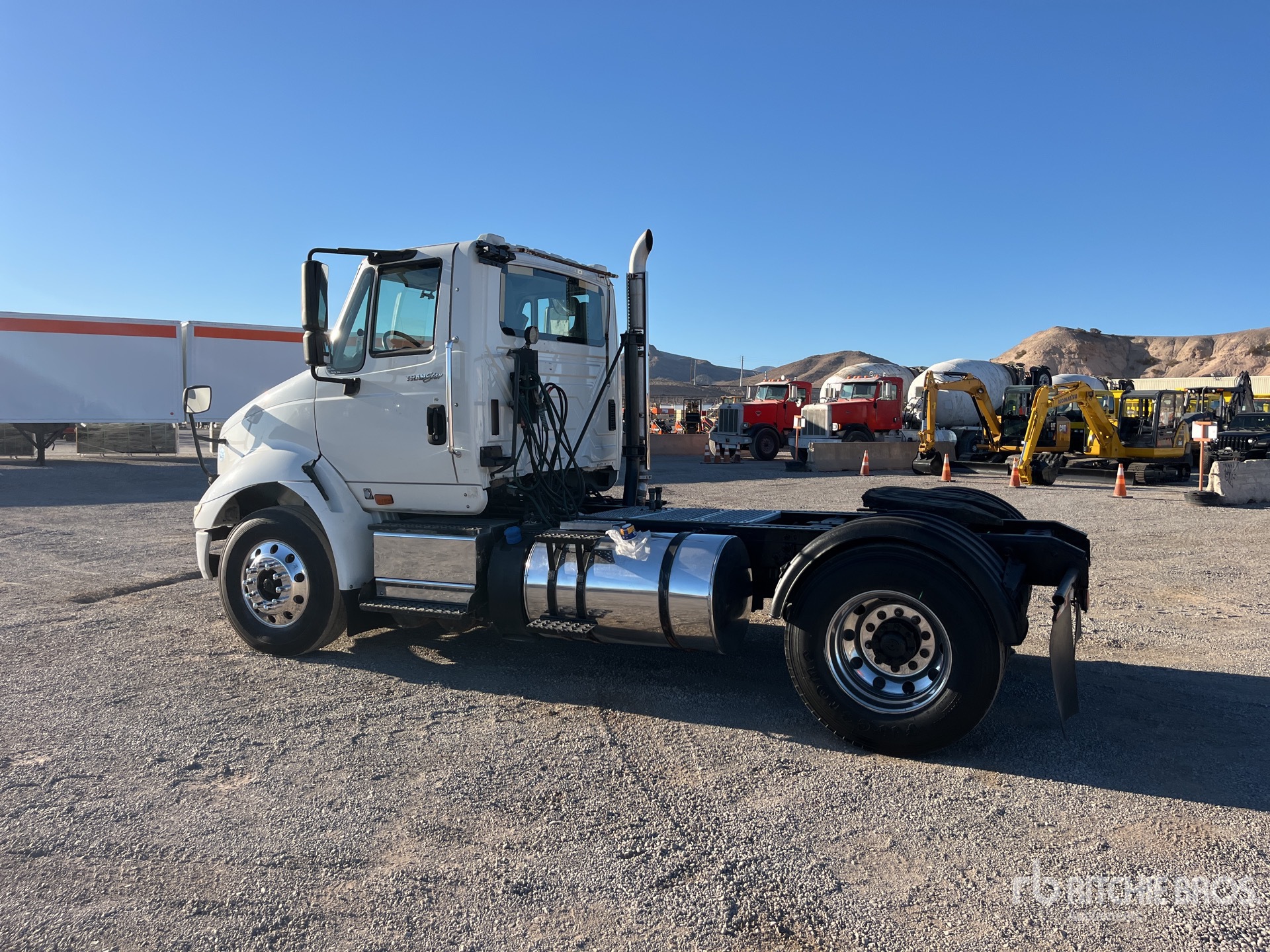 General Appearance with Bild, Ecke hinten links