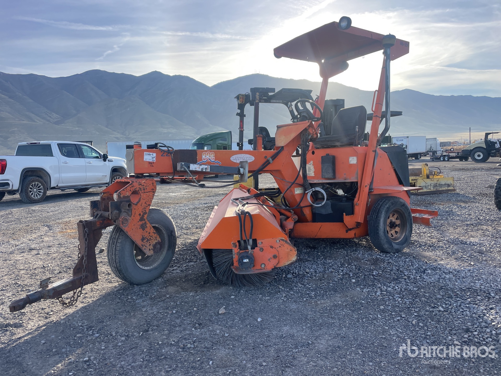 General Appearance with Picture, Left Front Corner