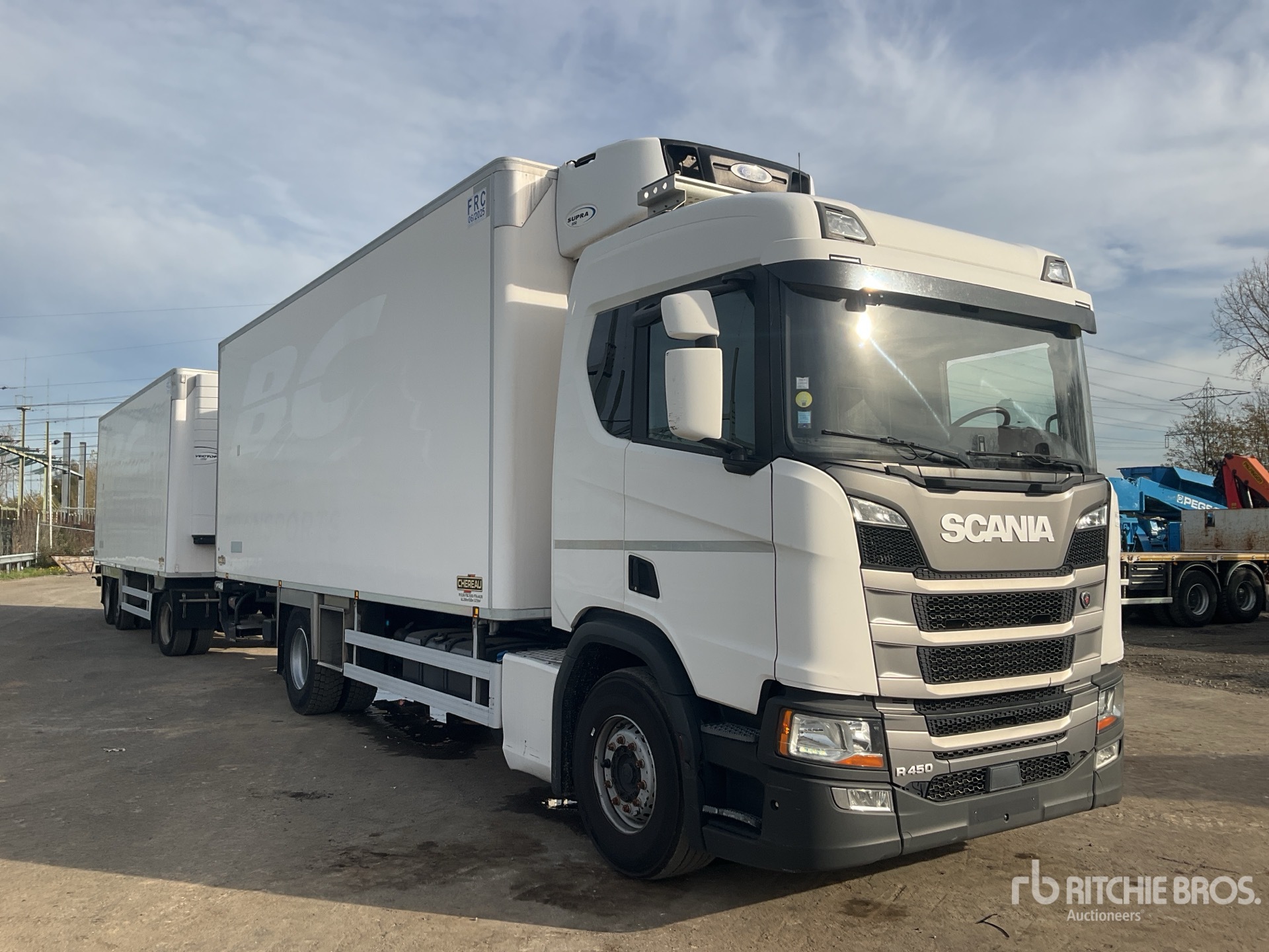 General Appearance with Imagen: esquina delantera derecha