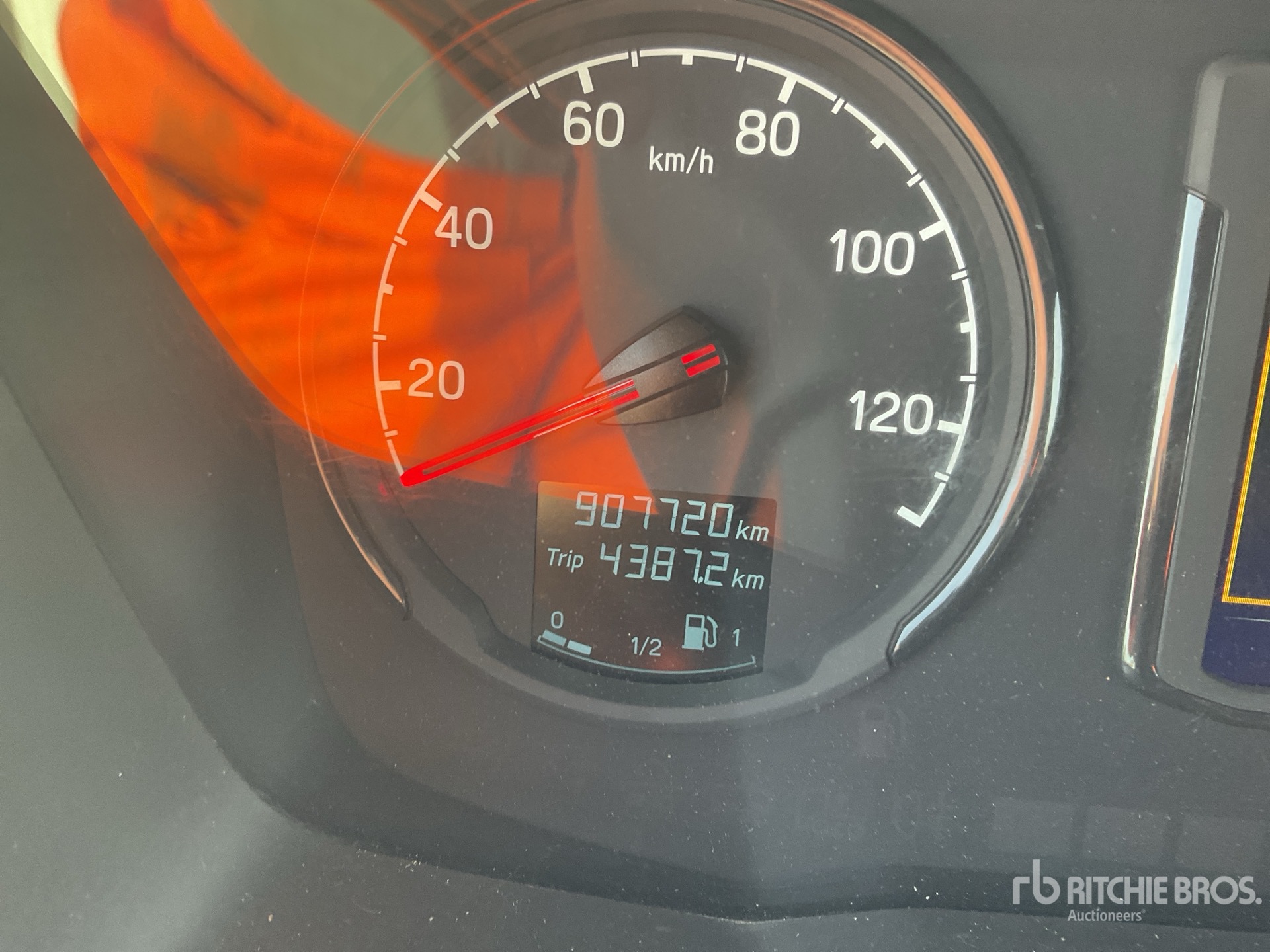 General Appearance with Horímetro / Odómetro