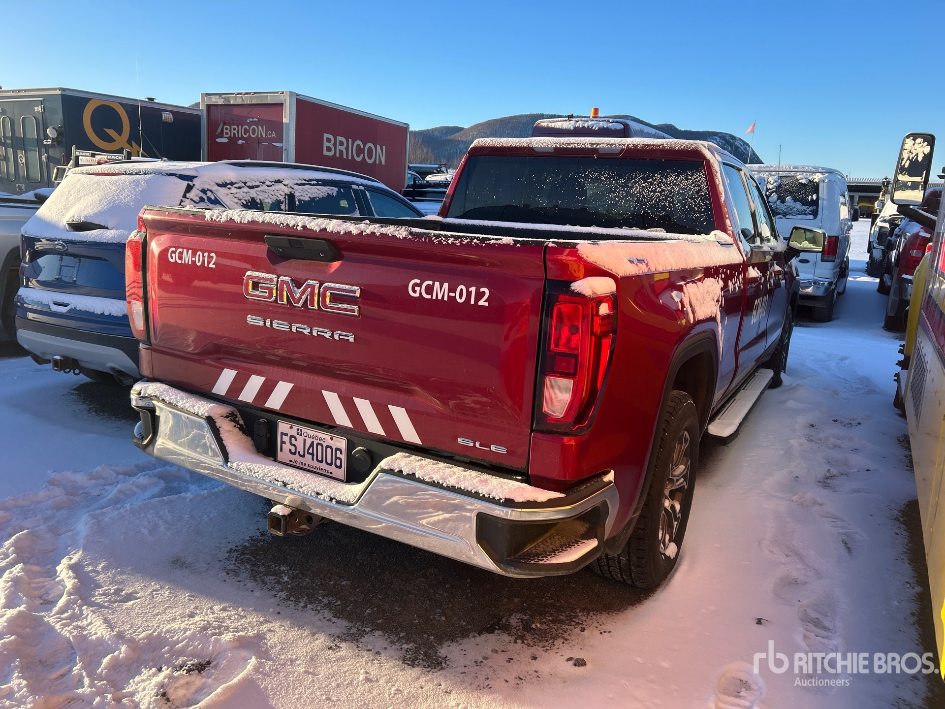 Aspect général with Image, coin arrière droit