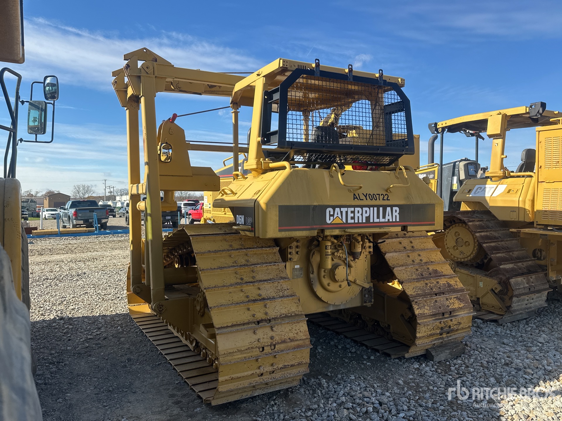 General Appearance with Foto, angolo posteriore sinistro