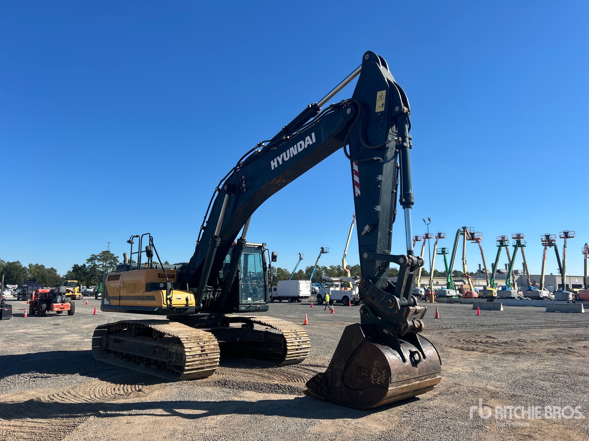 General Appearance with Bild, Ecke vorne rechts