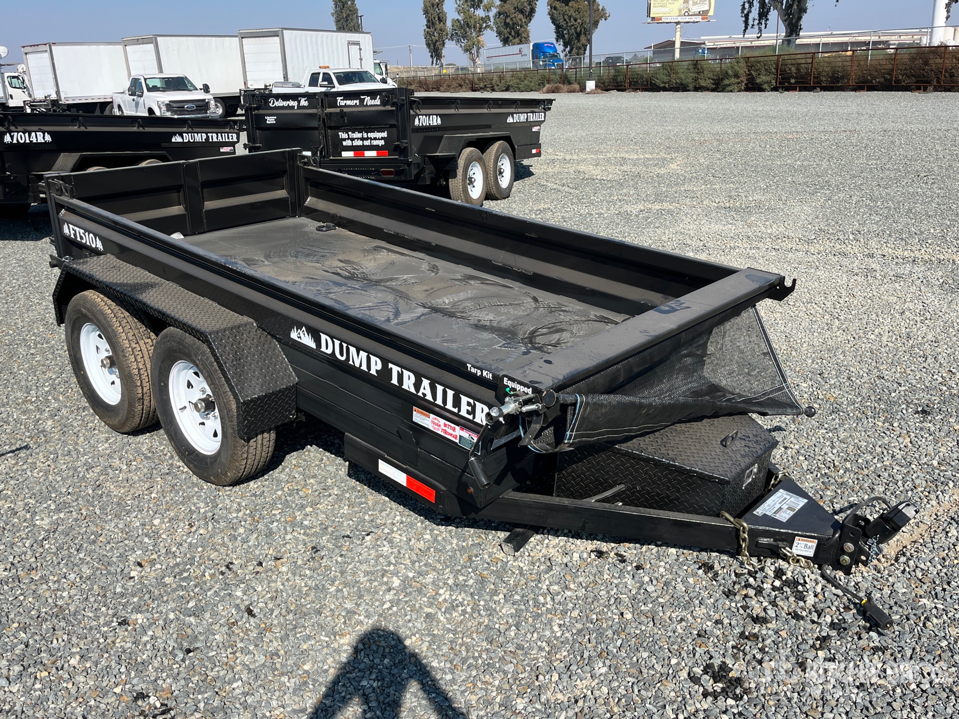 General Appearance with Bild, Ecke vorne rechts