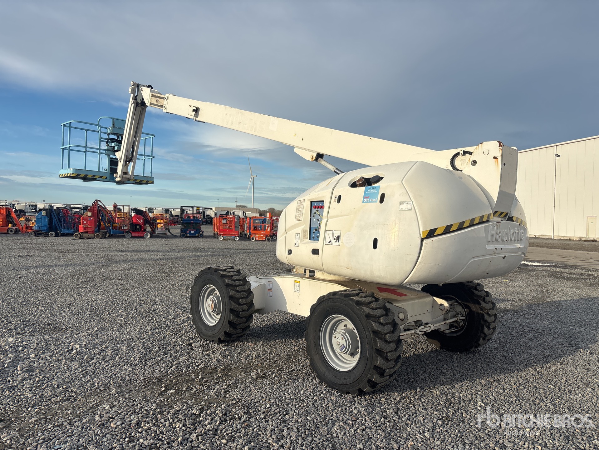 General Appearance with Picture, Right Front Corner