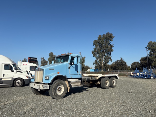 2007 Kenworth W900B 6x4 Cab and Chassis