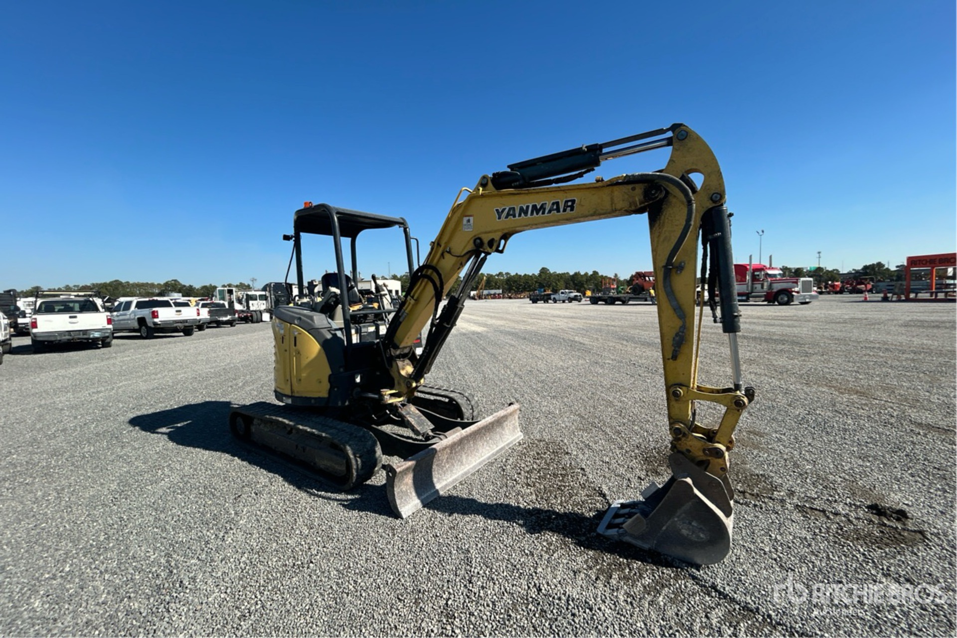 General Appearance with Picture, Right Front Corner