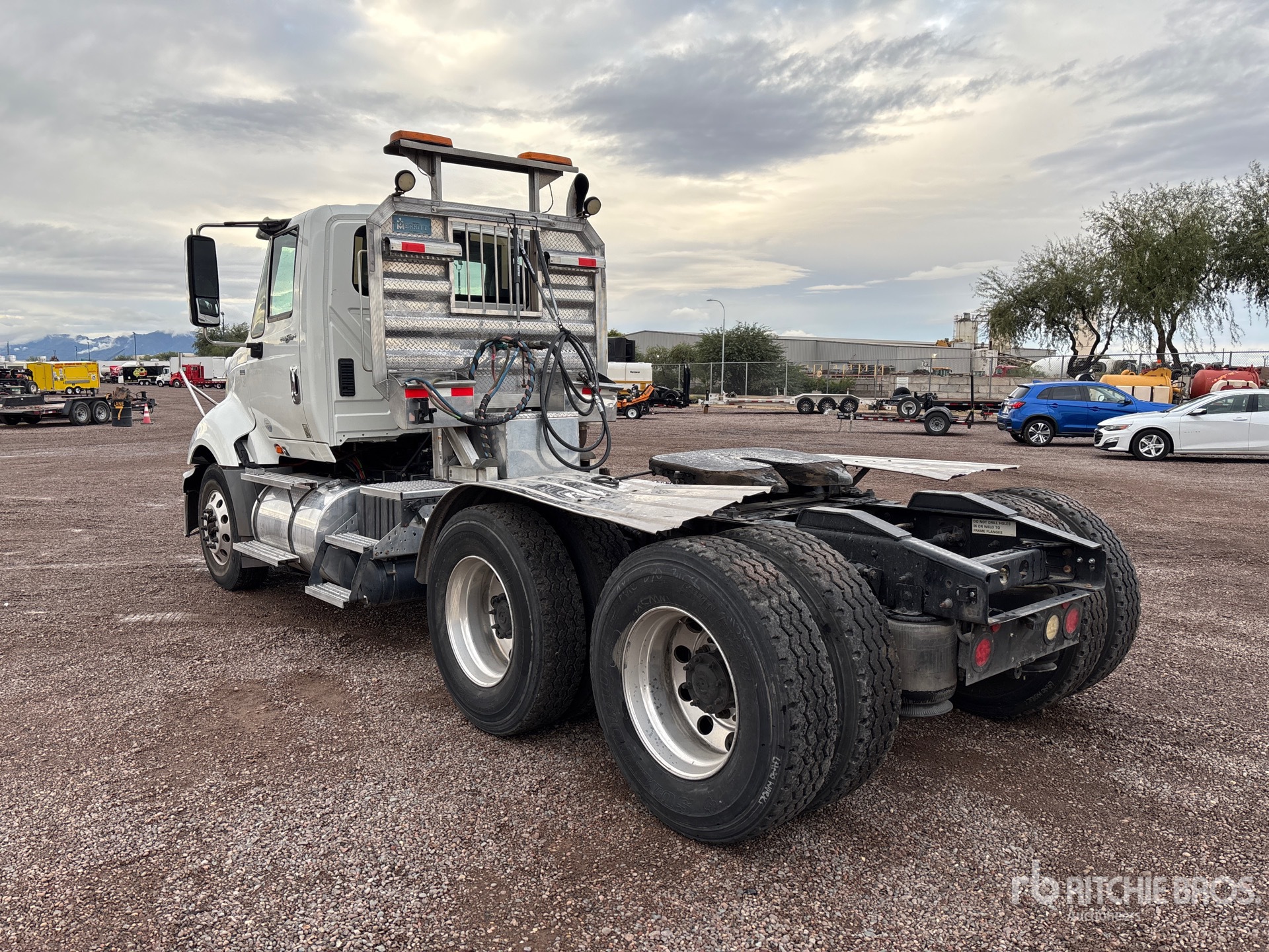 Aspect général with Image, coin arrière gauche