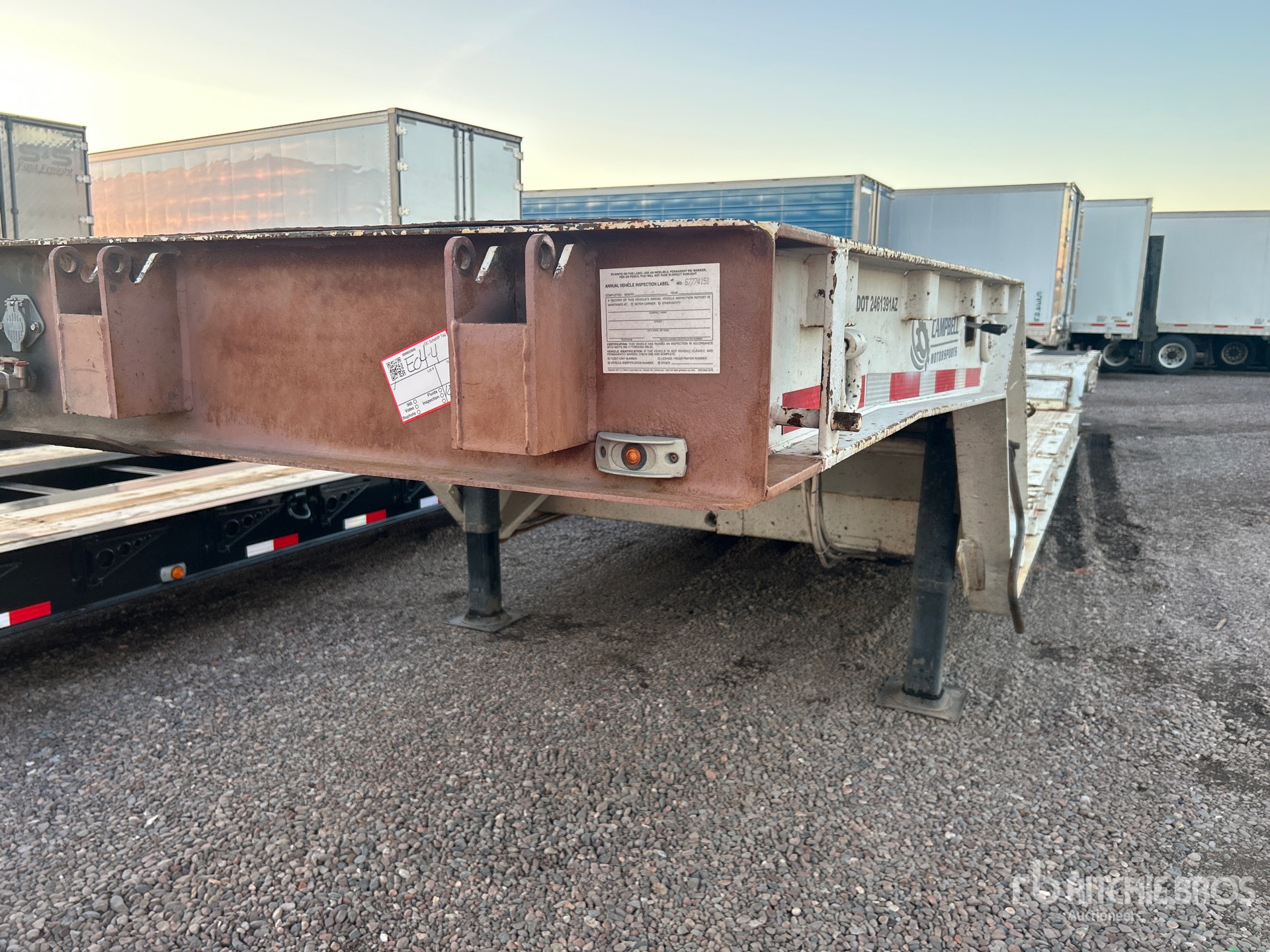 General Appearance with Featured Photo