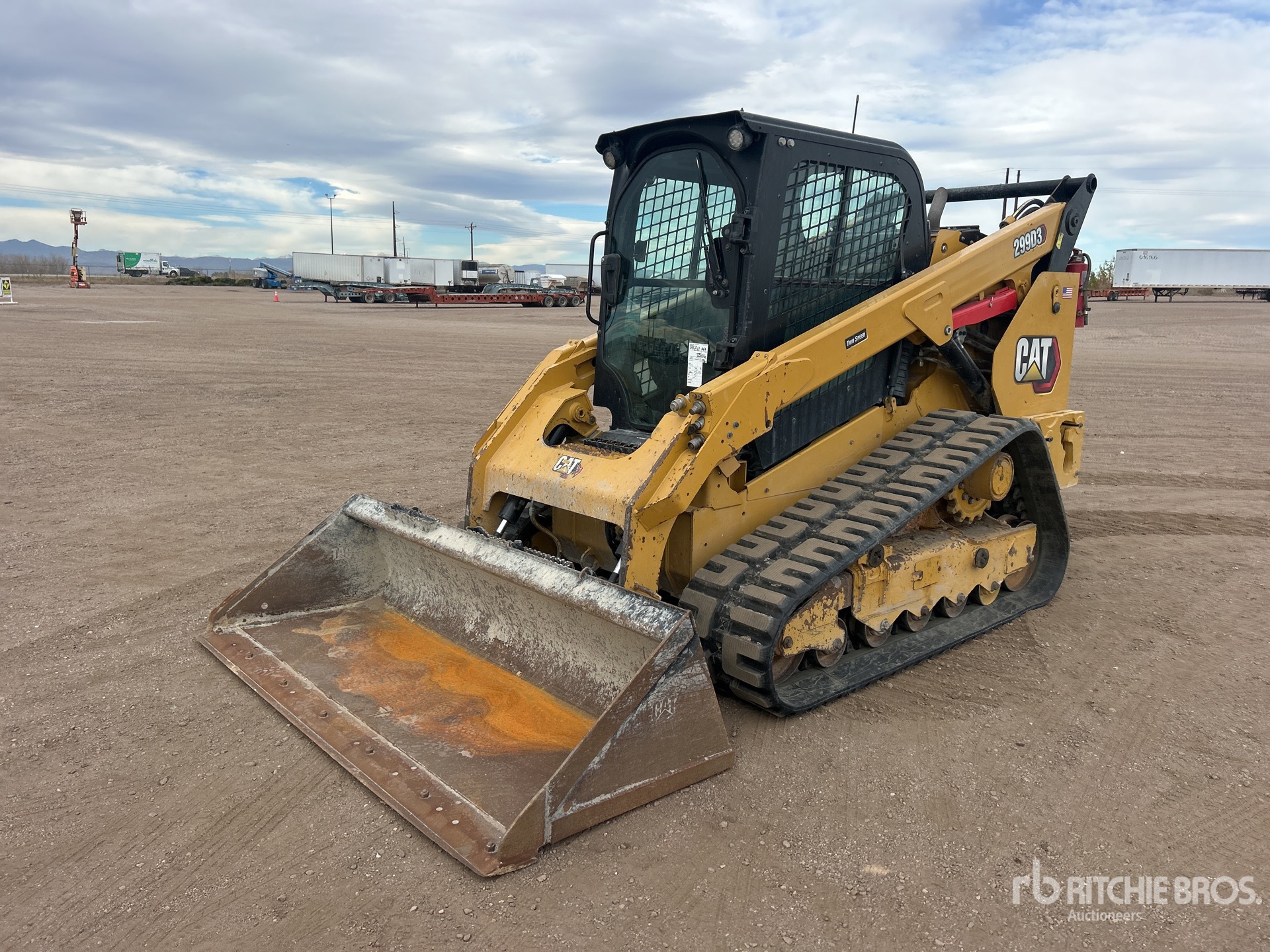 General Appearance with Foto, angolo anteriore sinistro