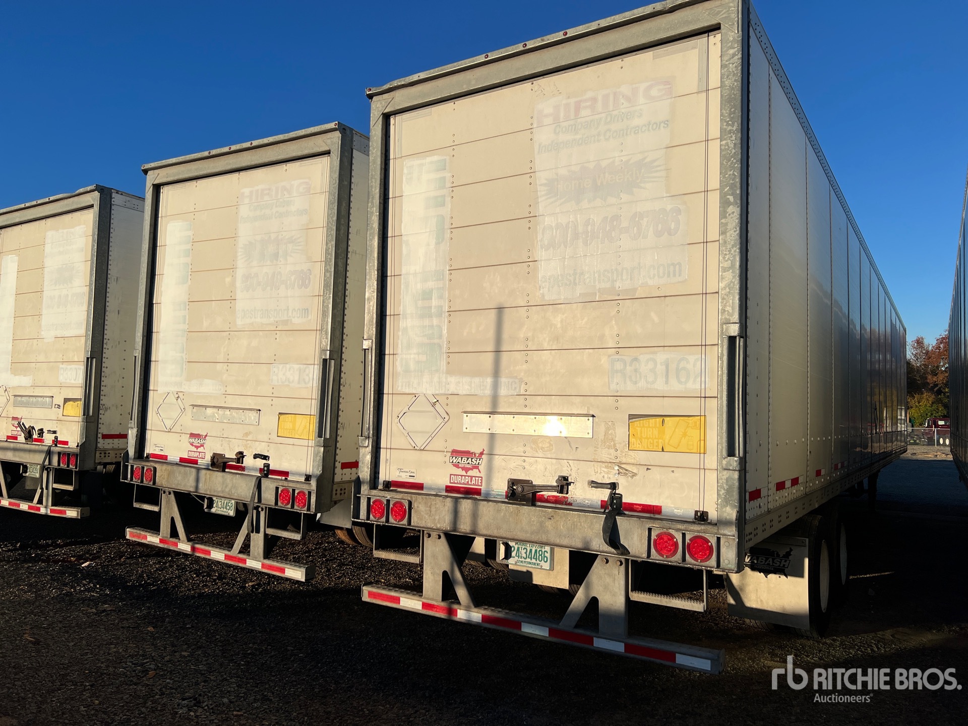 Aspect général with Image, coin arrière droit