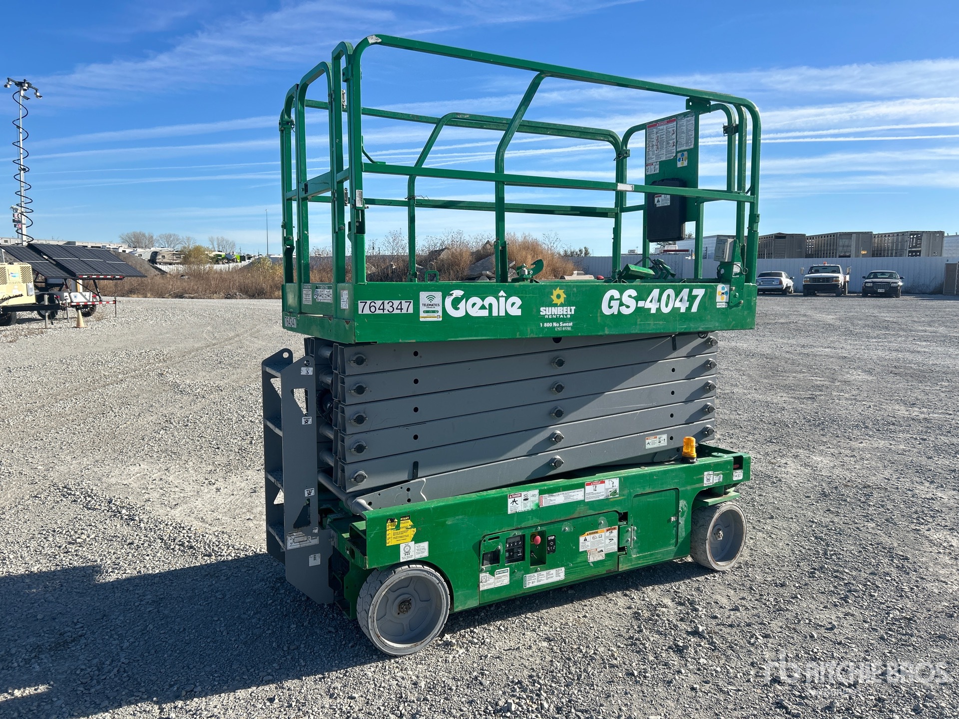 Aspect général with Image, coin arrière droit