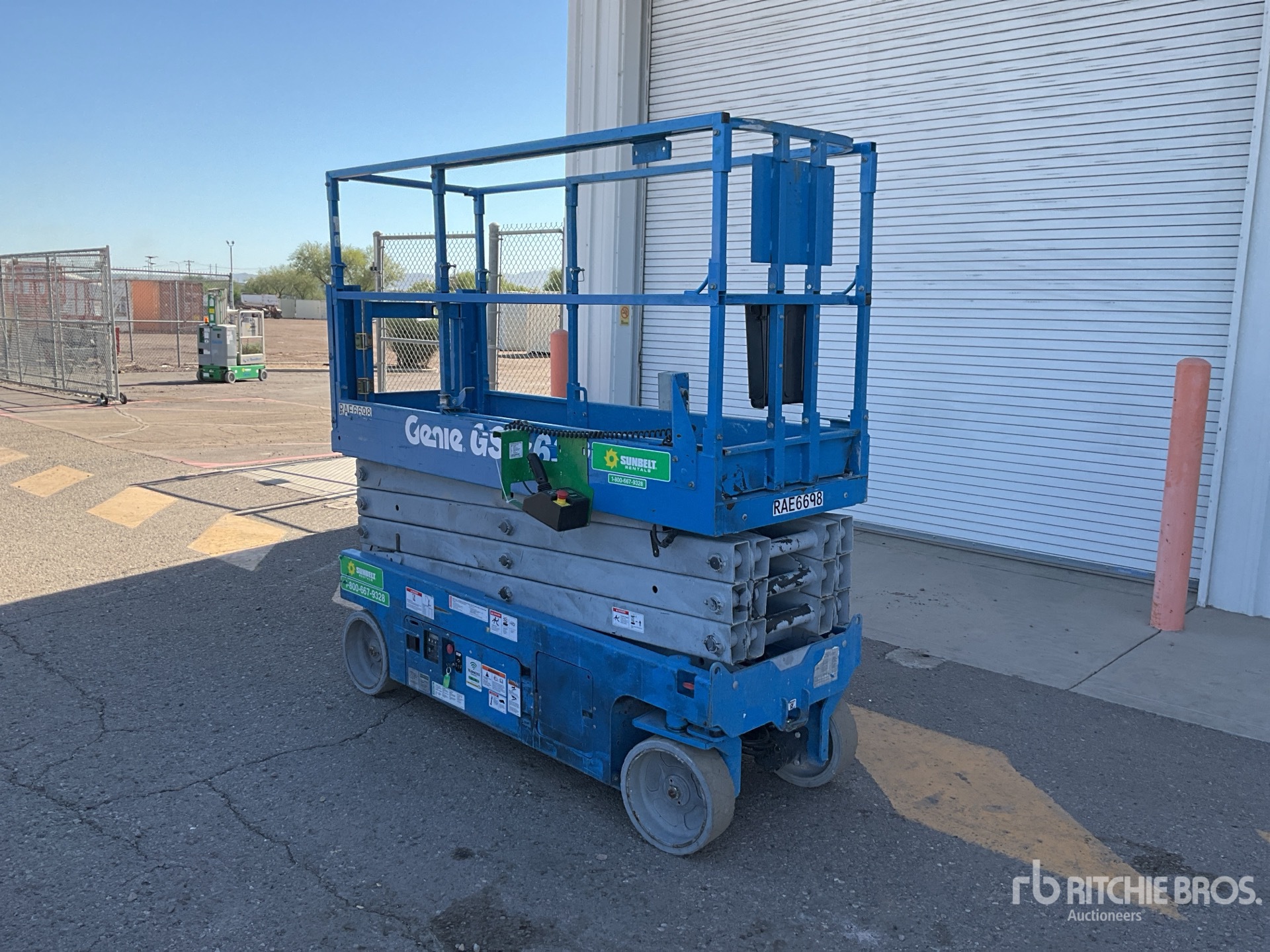 General Appearance with Picture, Right Front Corner