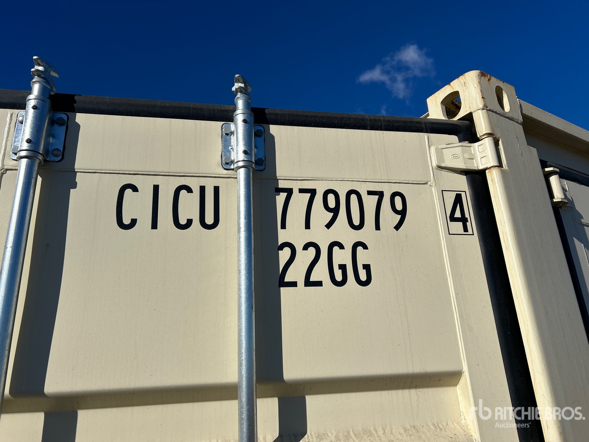 General Appearance with Seriennummer / FIN