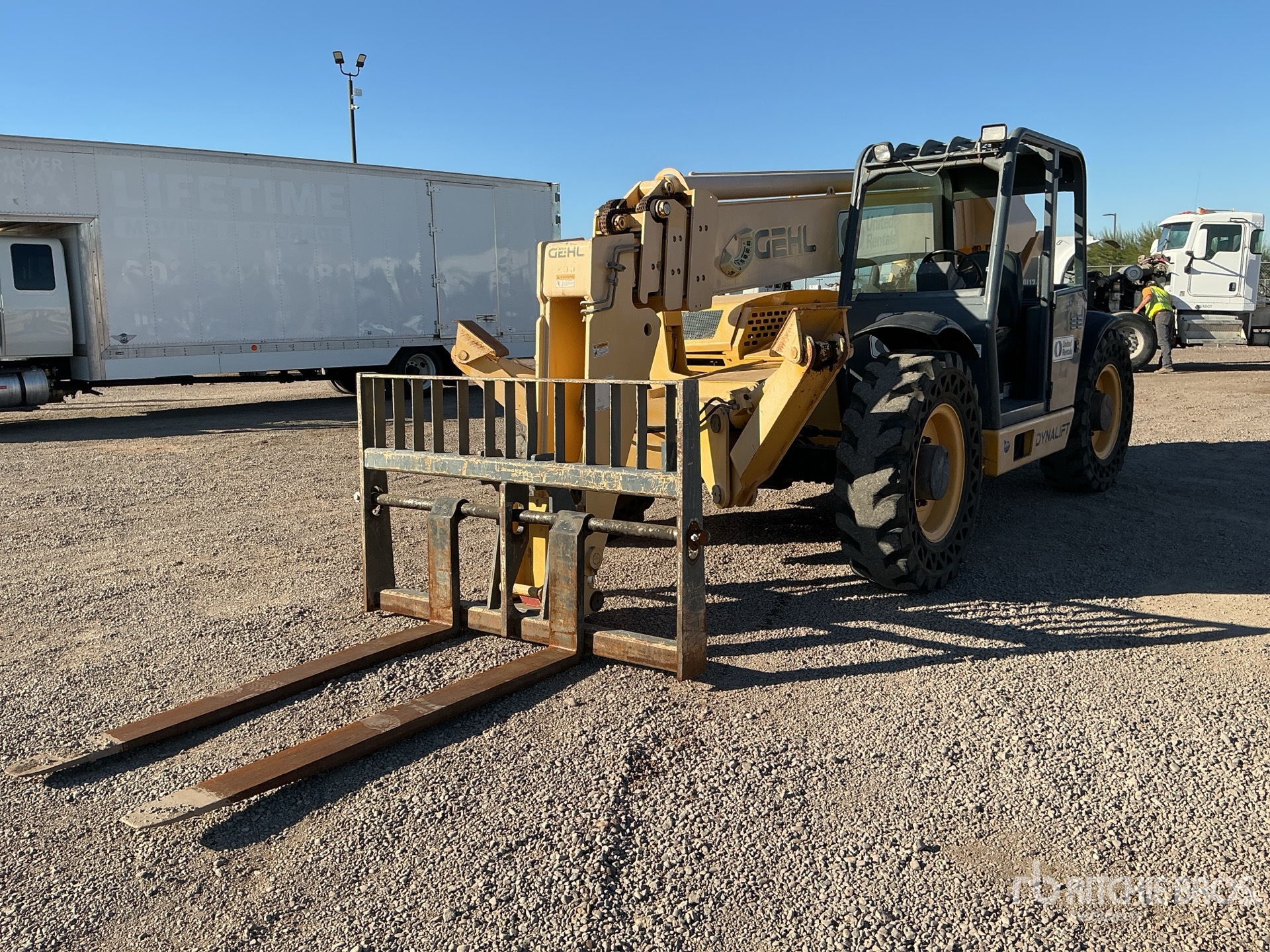 General Appearance with Featured Photo