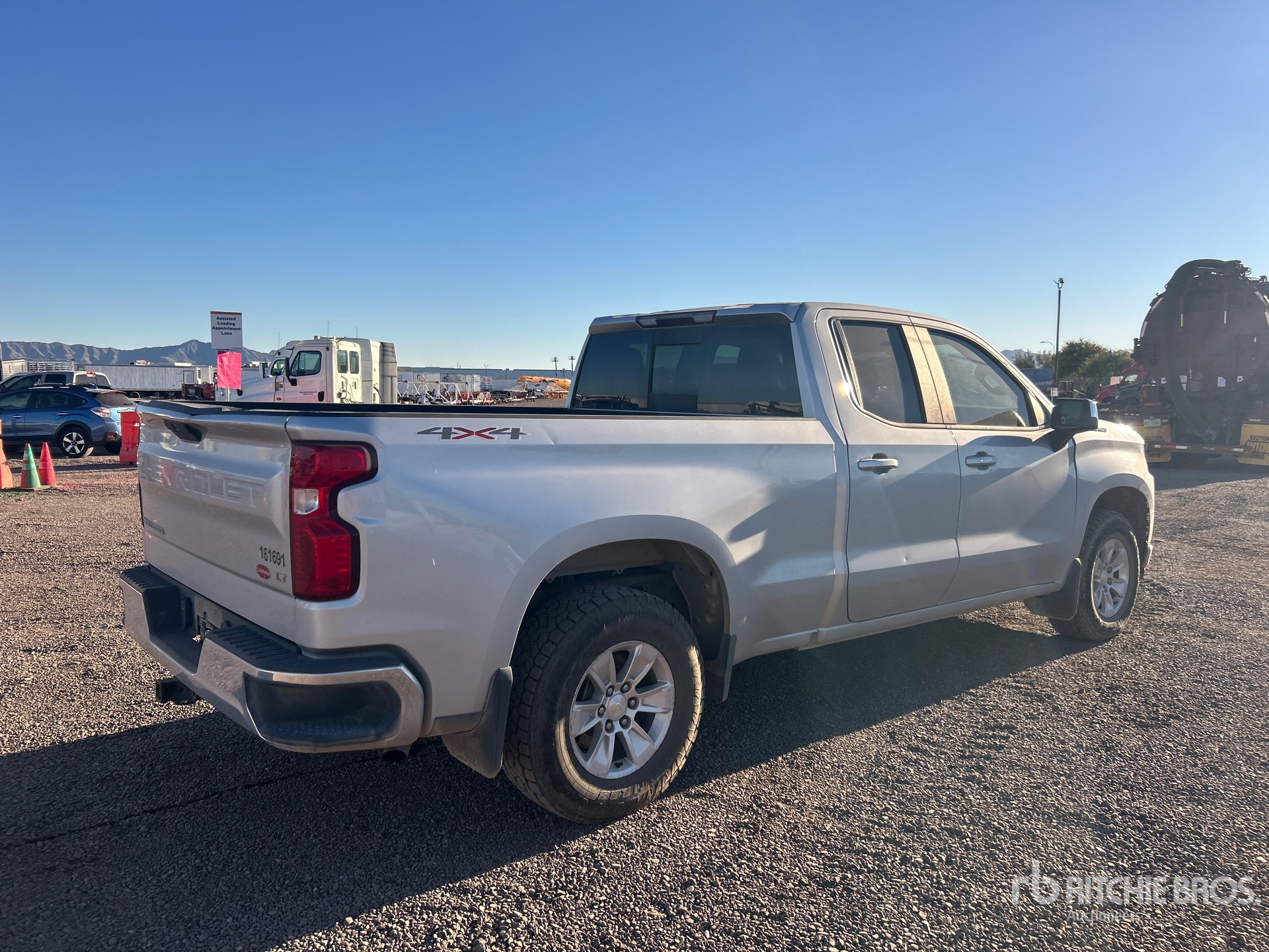 General Appearance with Picture, Right Rear Corner