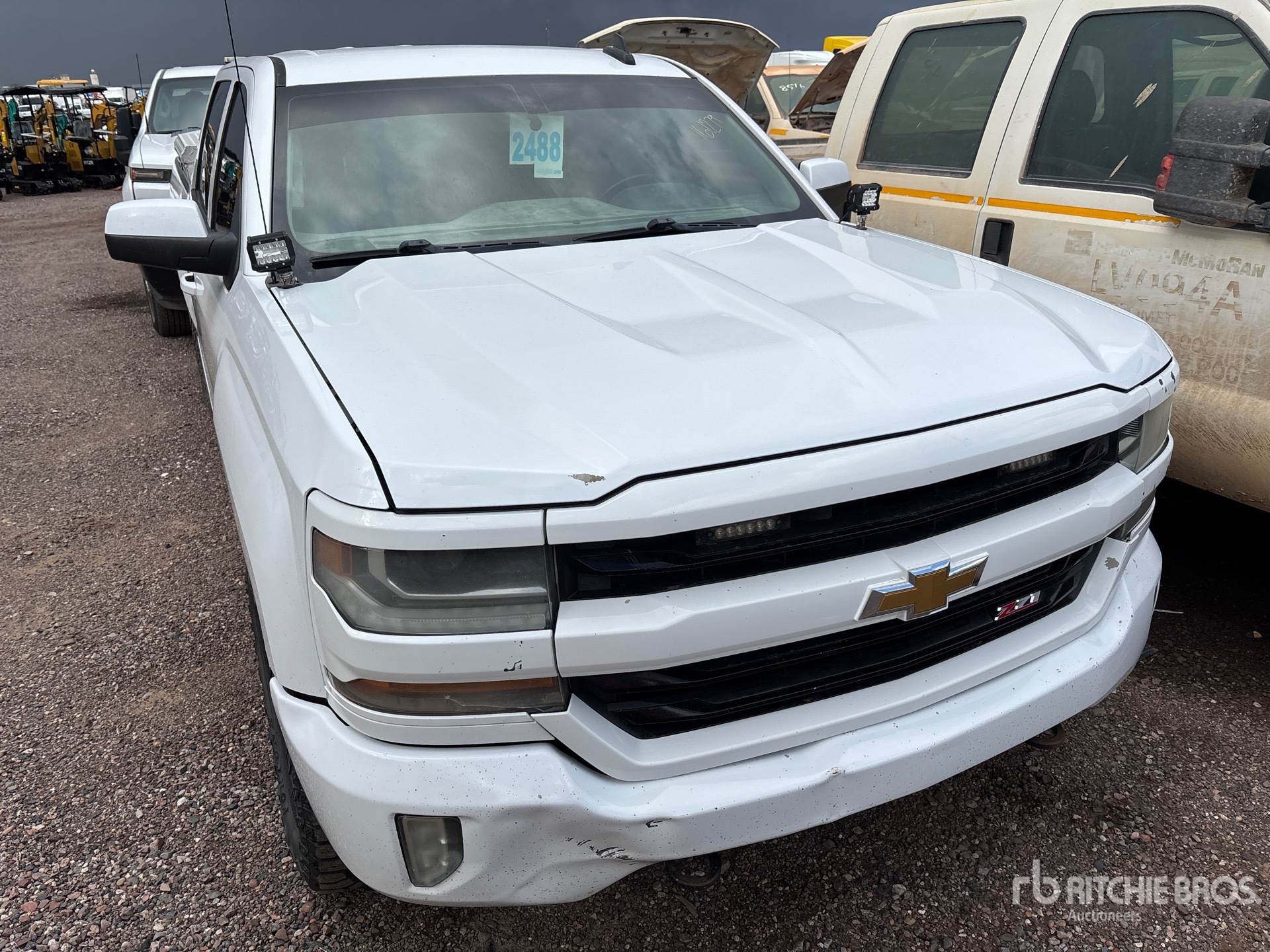 General Appearance with Picture, Right Front Corner