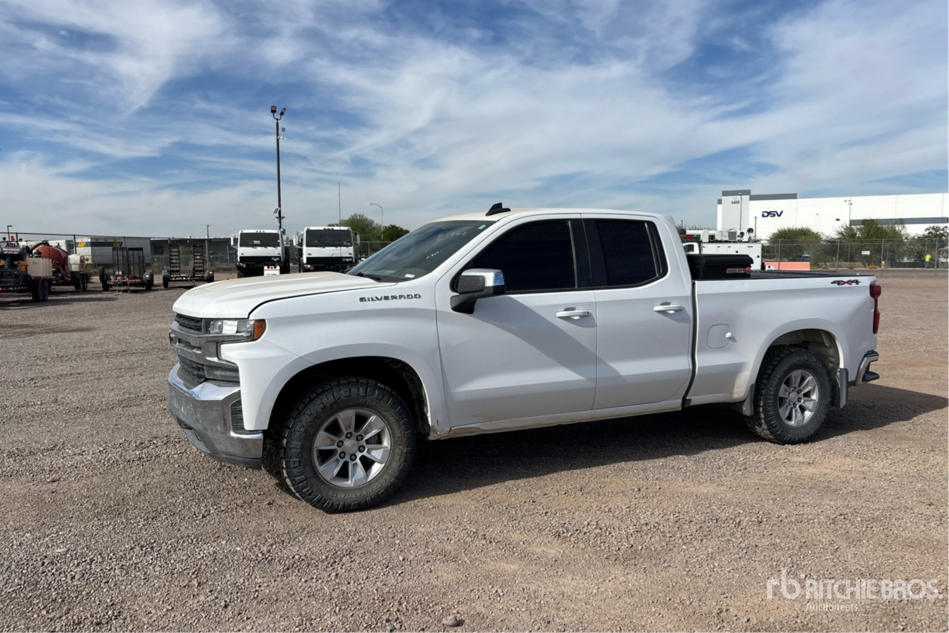 General Appearance with Picture, Left Front Corner