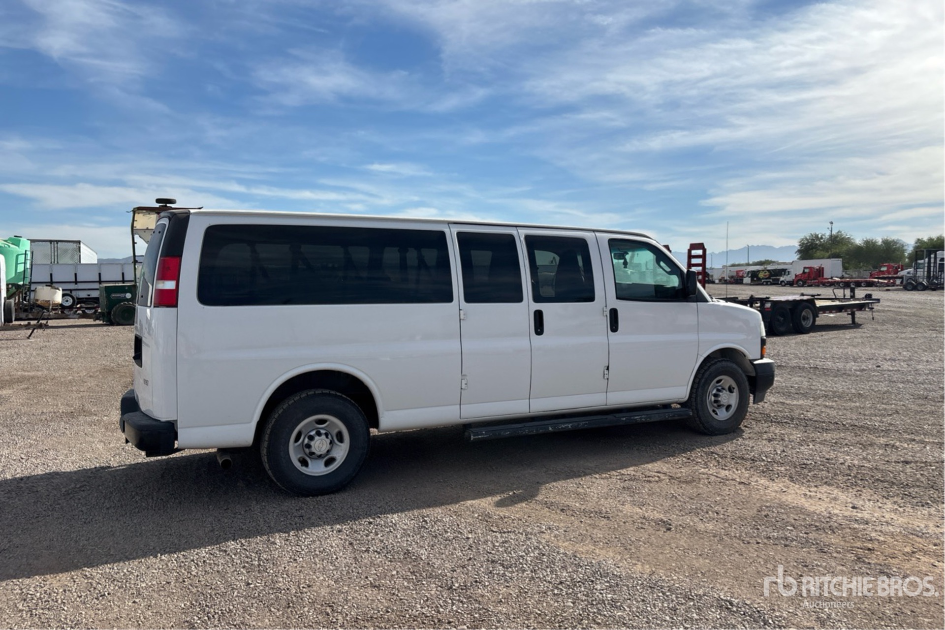 General Appearance with Image, coin arrière droit