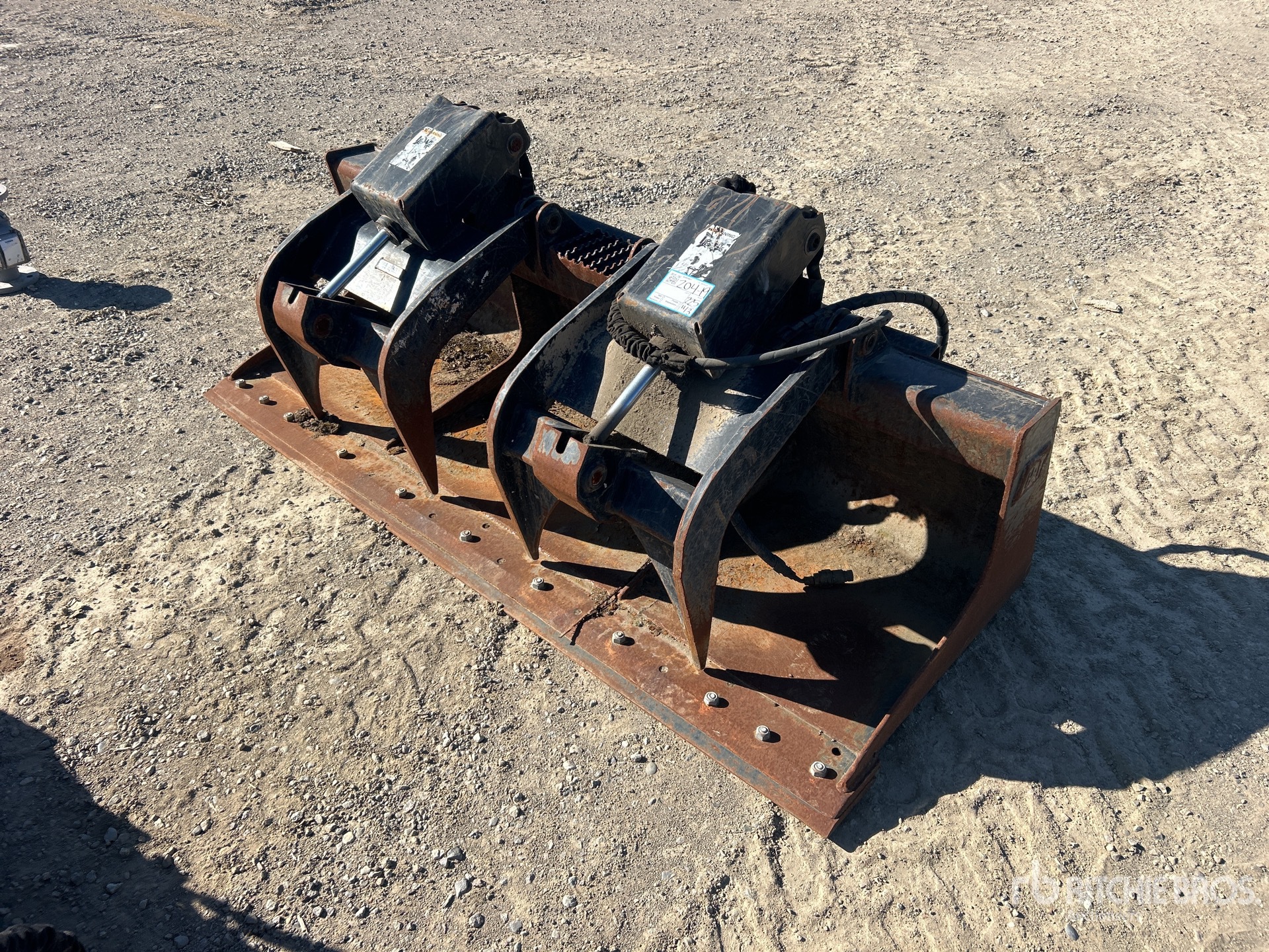 General Appearance with Image, coin avant gauche