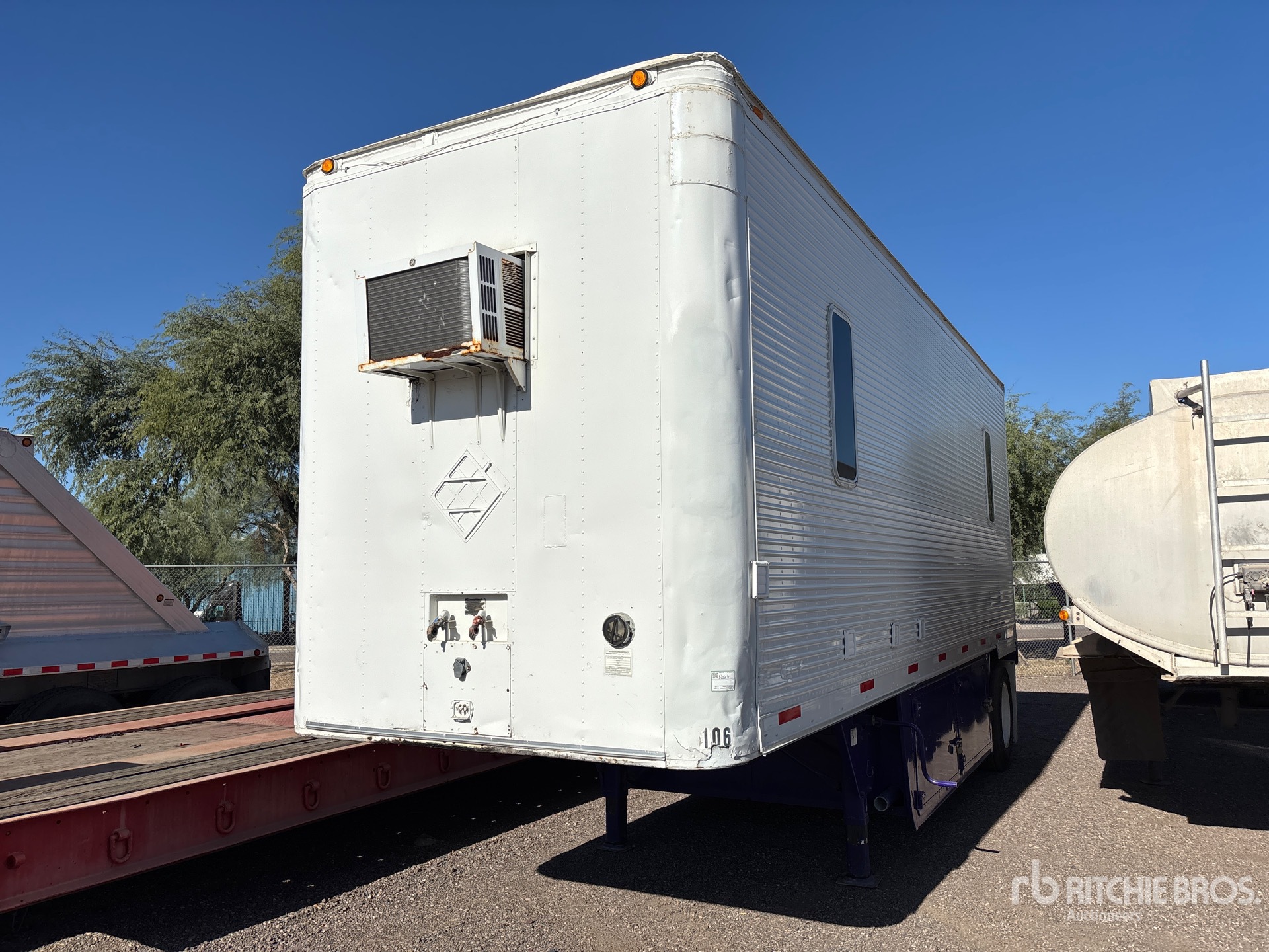 General Appearance with Imagen: esquina delantera izquierda