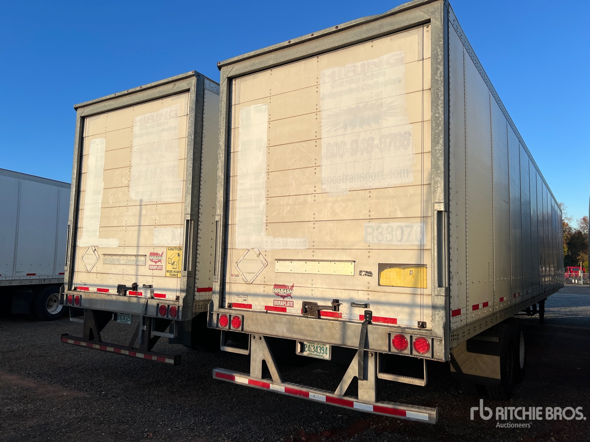 Aspect général with Image, coin arrière droit