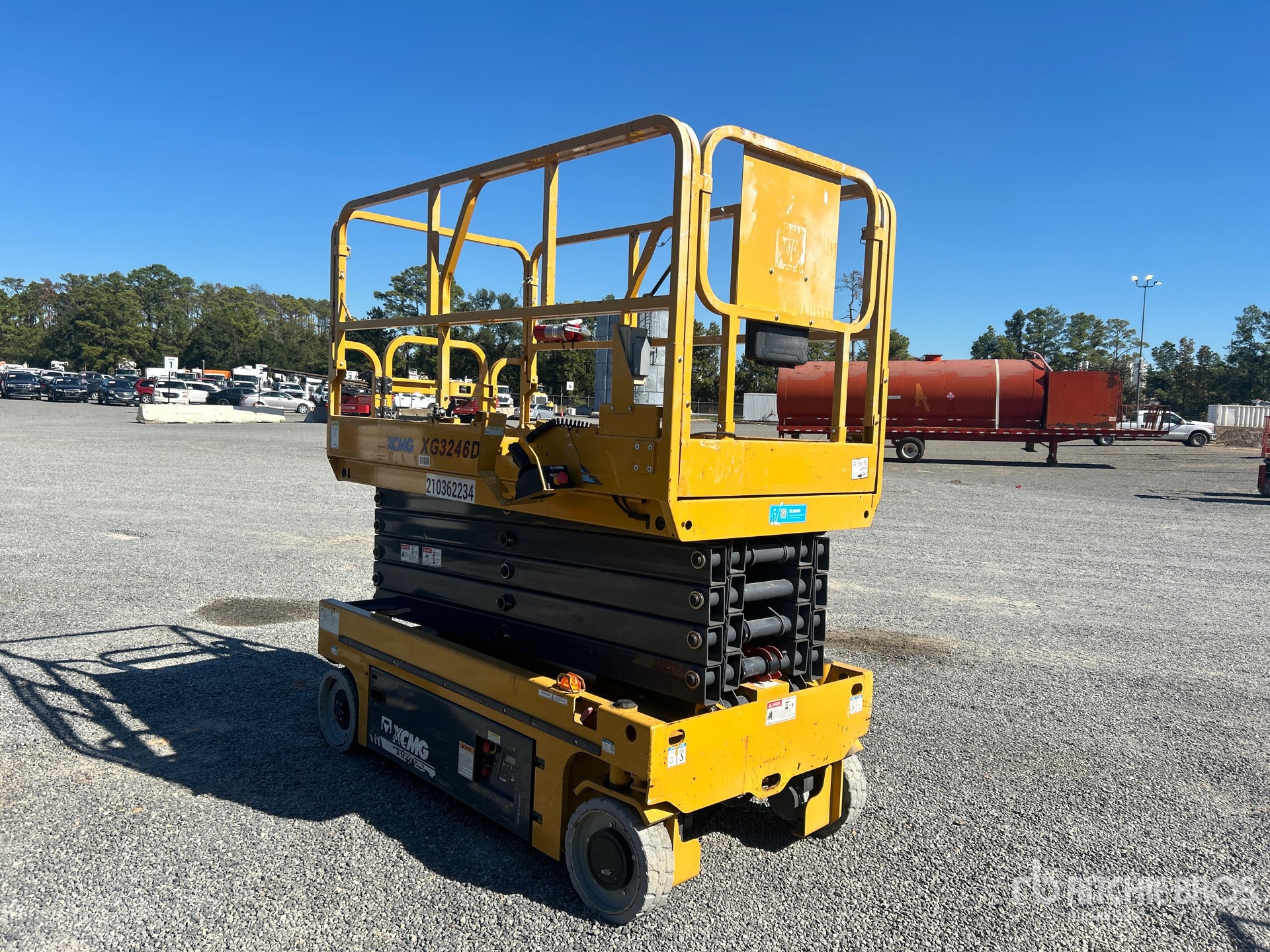 General Appearance with Picture, Left Rear Corner