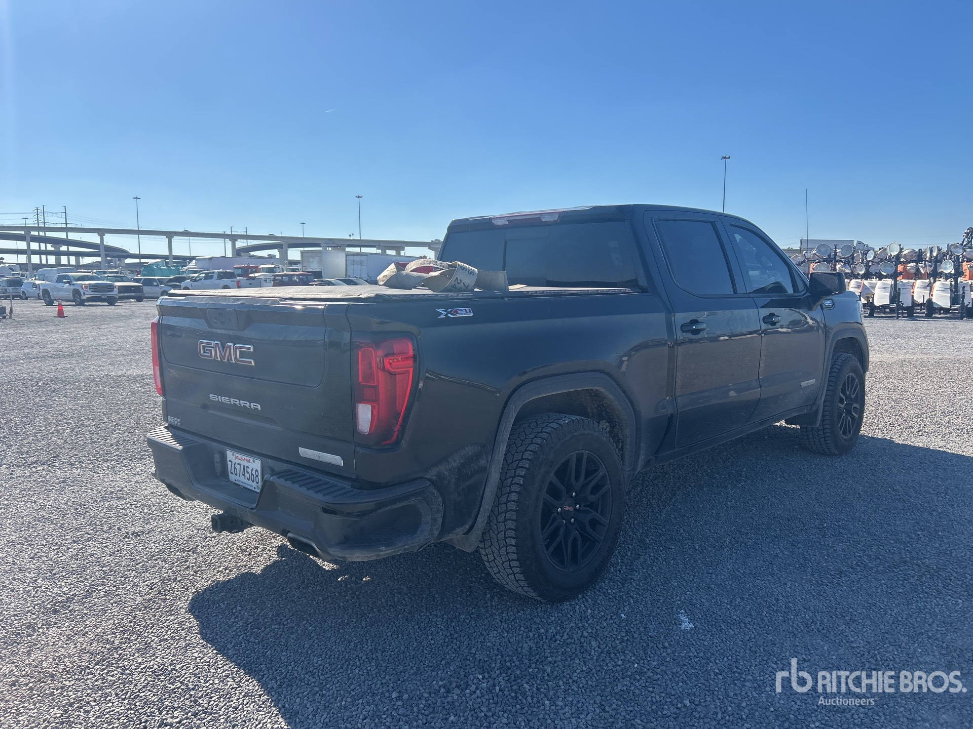 General Appearance with Zdjęcie, prawy dolny róg