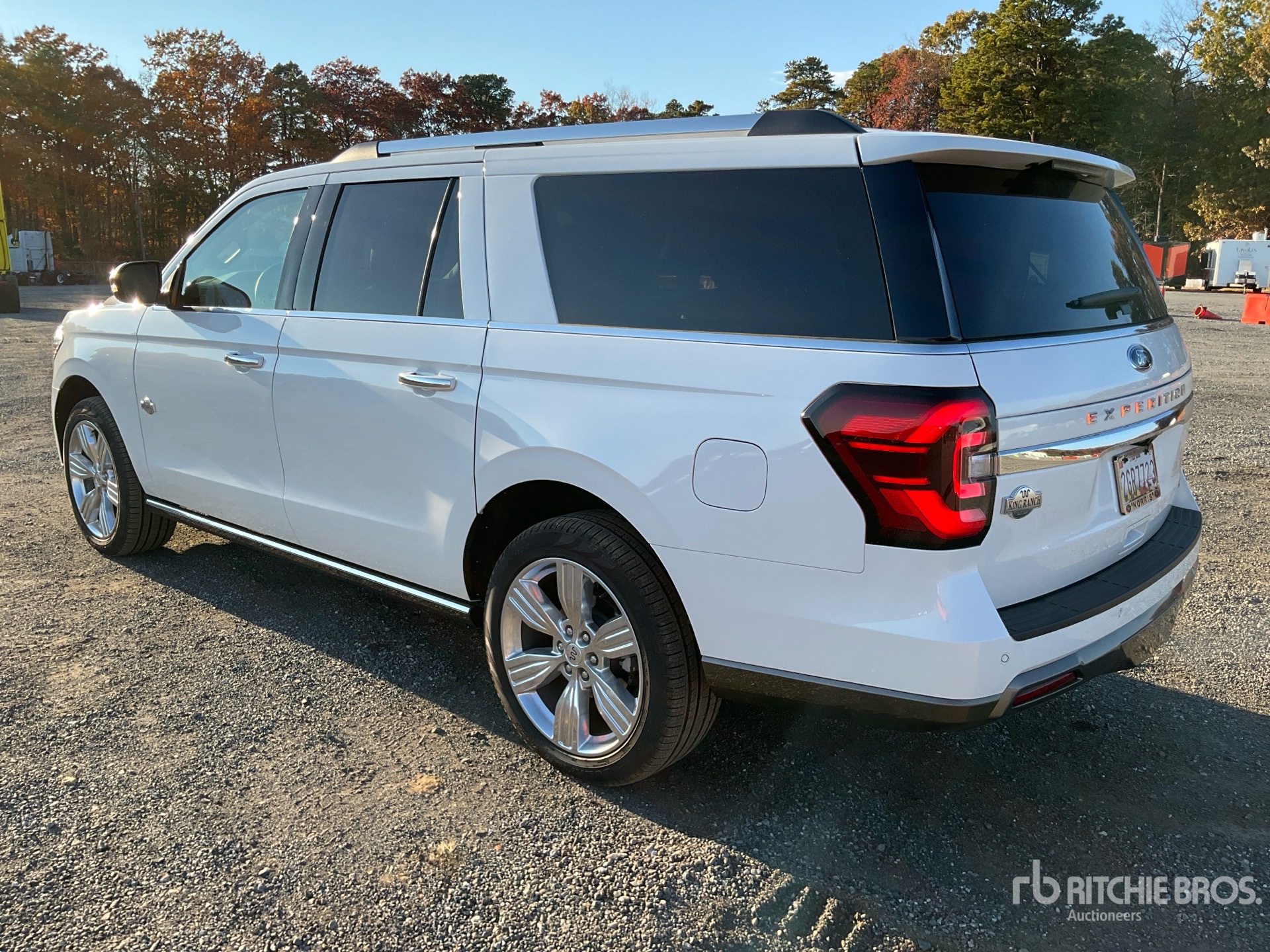 Aspect général with Image, coin arrière gauche