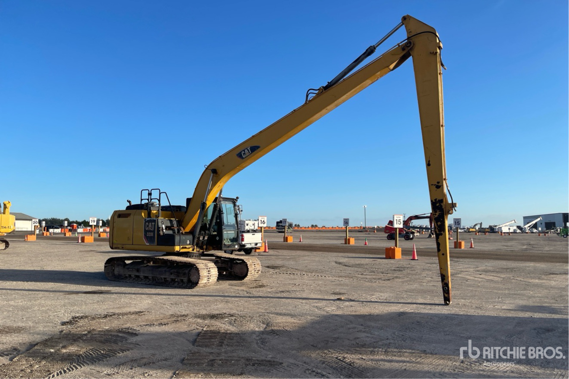 General Appearance with Imagen: esquina delantera derecha