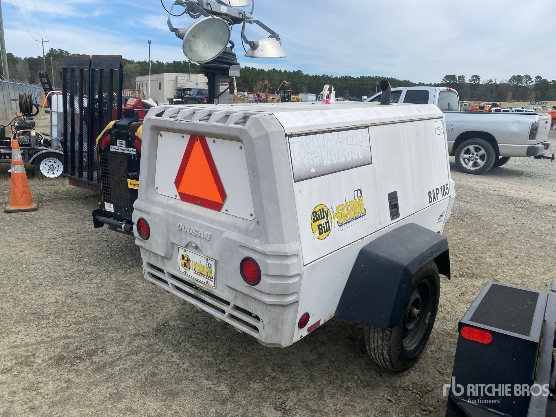 General Appearance with Imagen: esquina trasera derecha