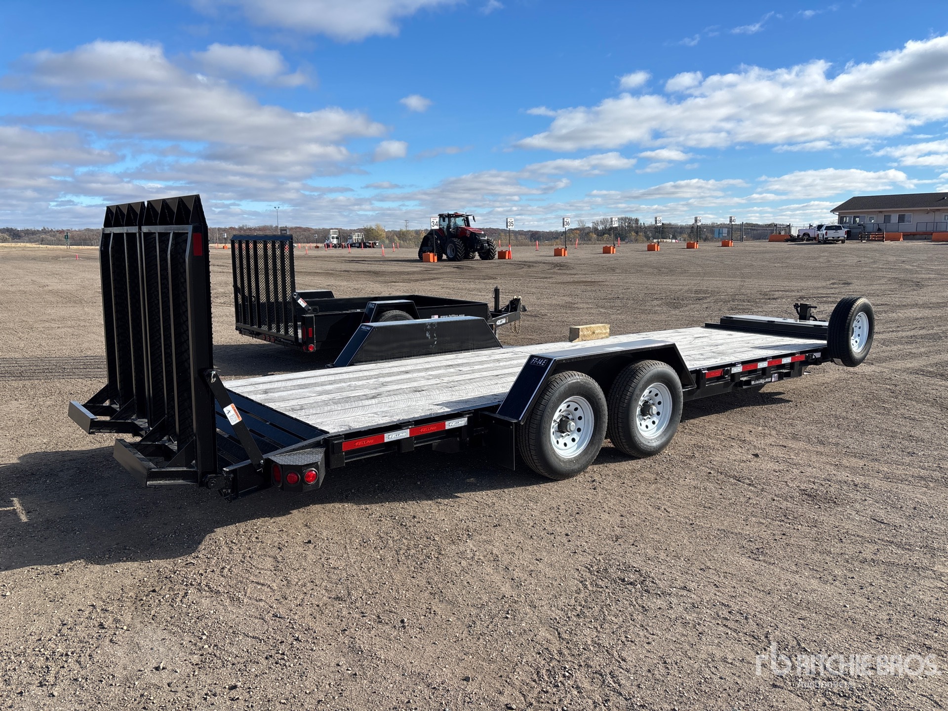 General Appearance with Bild, Ecke hinten rechts